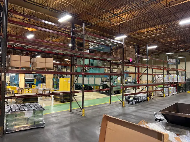 BULK QTY OF PALLET RACKING - undefined