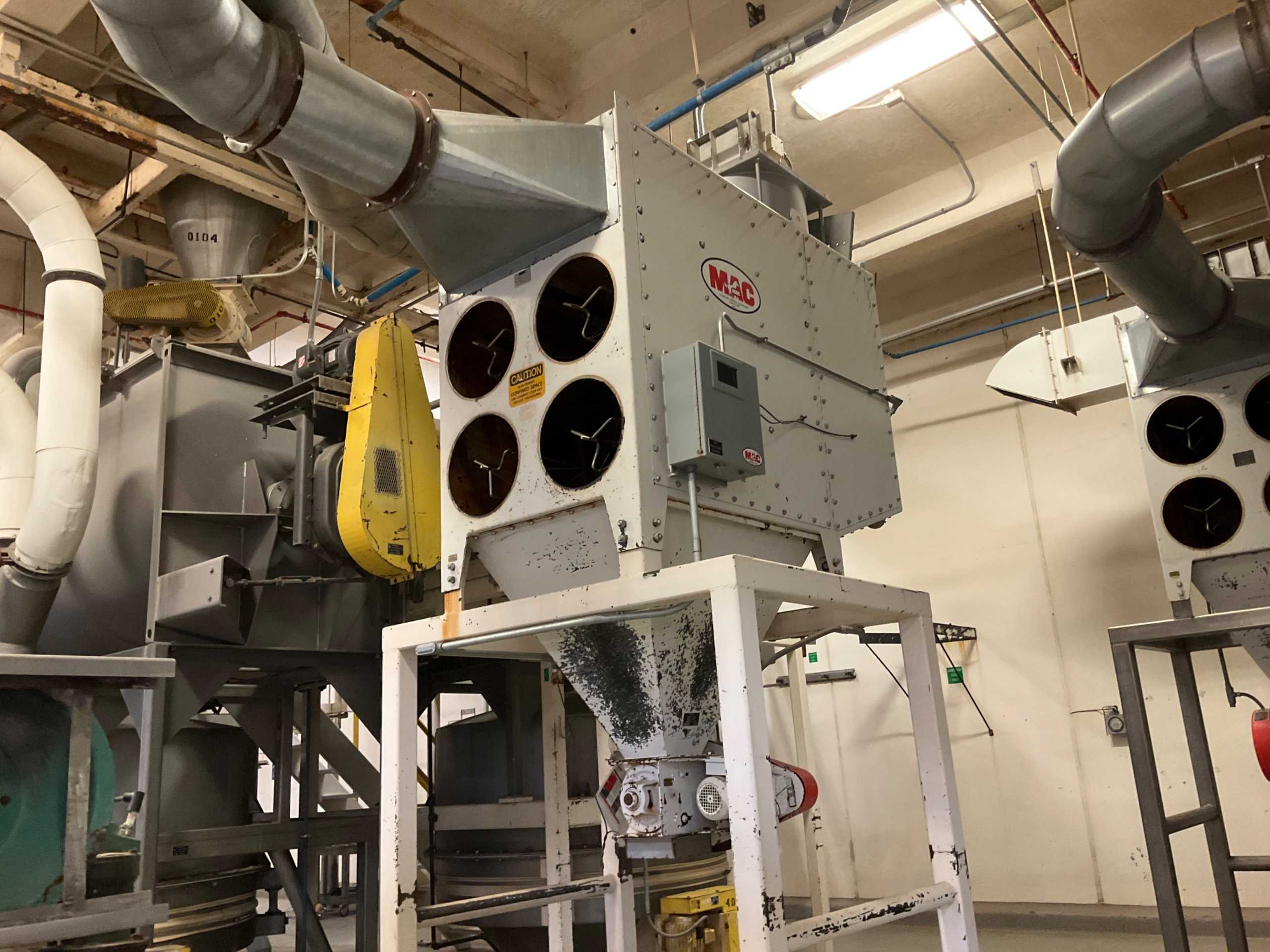 MAC 2M2F8 DUST COLLECTOR - DUST COLLECTOR