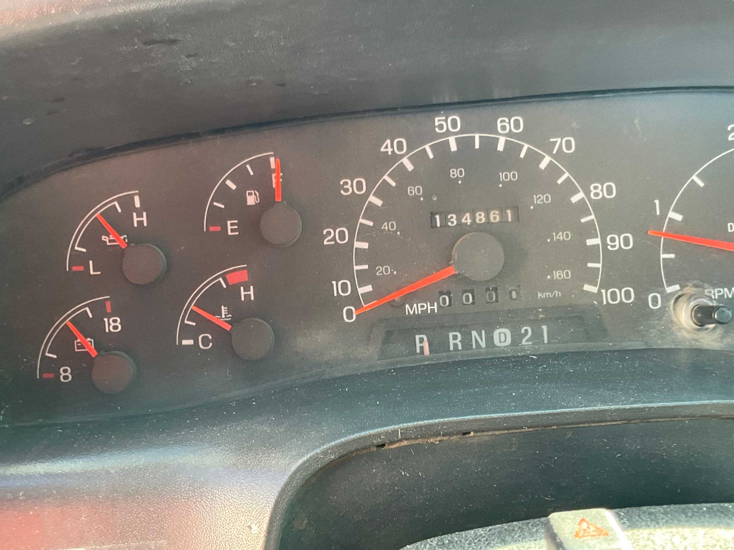 2004 FORD F-650 4X2 FLATBED TRUCK -