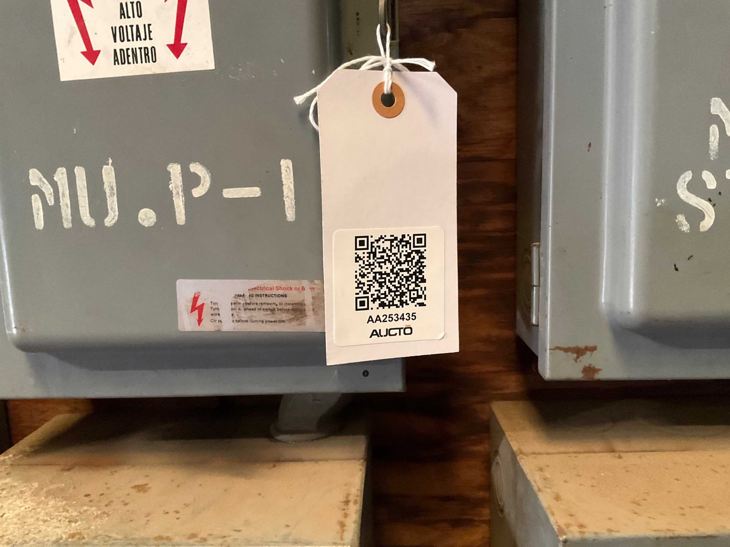 QTY 14: SAFETY SWITCH - SAFETY SWITCH