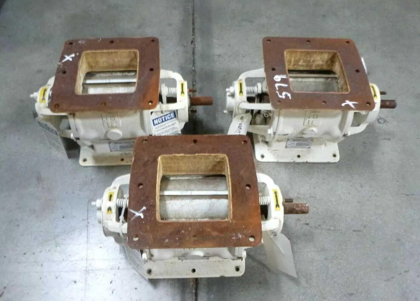 QTY 3 PRATER STERLING PAV-6S ROTARY AIRLOCK VALVES - ROTARY AIRLOCK VALVE