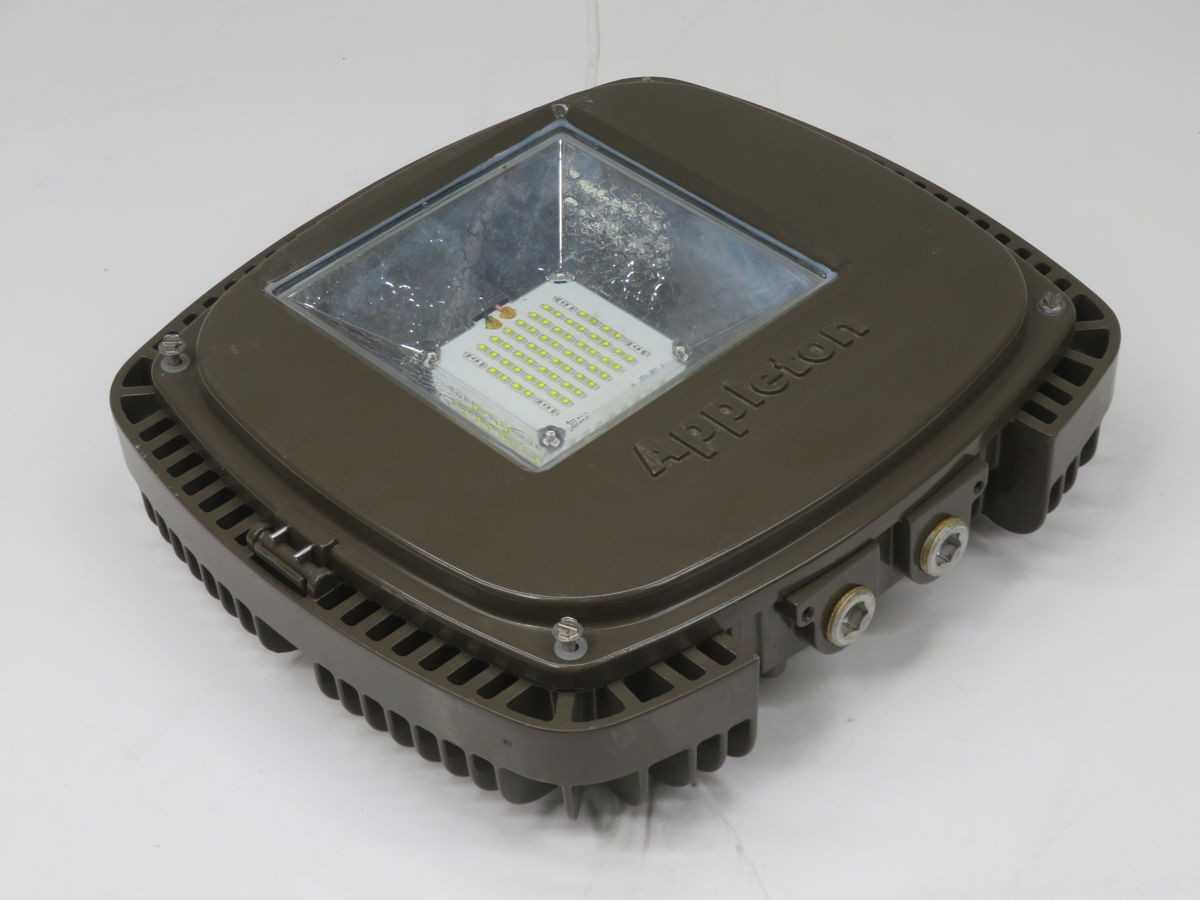 EMERSON IAMLED77YBU1, FEATURED ITEMS, 242W POWER, 29200 LUMENS, IP66, -40C/+55C TEMP - LIGHT FIXTURES