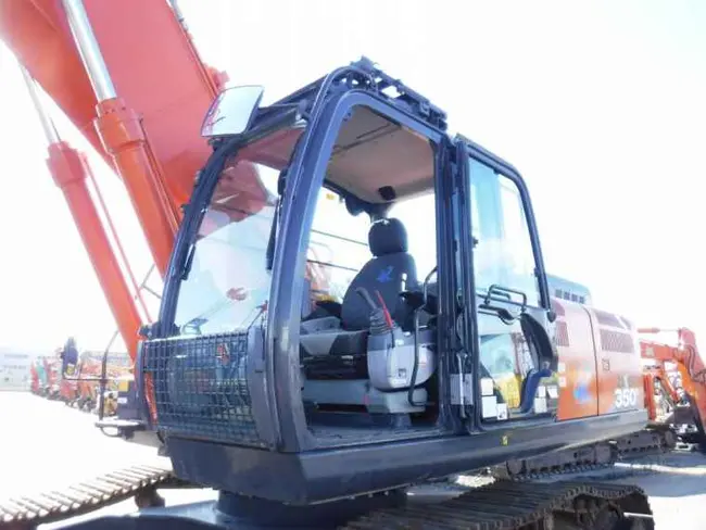 2019 HITACHI ZX350K-6 CRAWLER EXCAVATOR - undefined