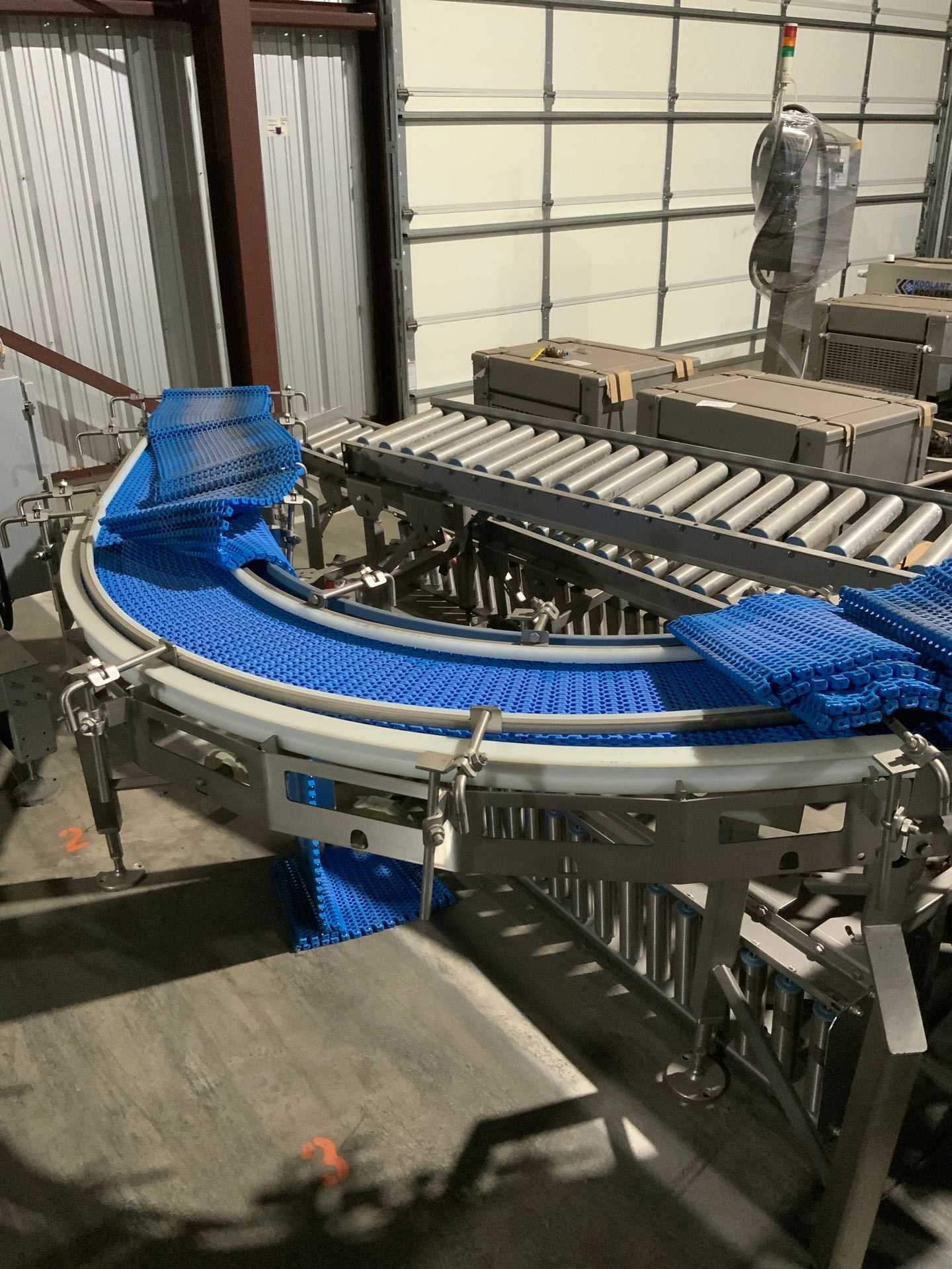 STAINLESS 90 DEGREE POWERED BELT CONVEYOR - BELT CONVEYOR