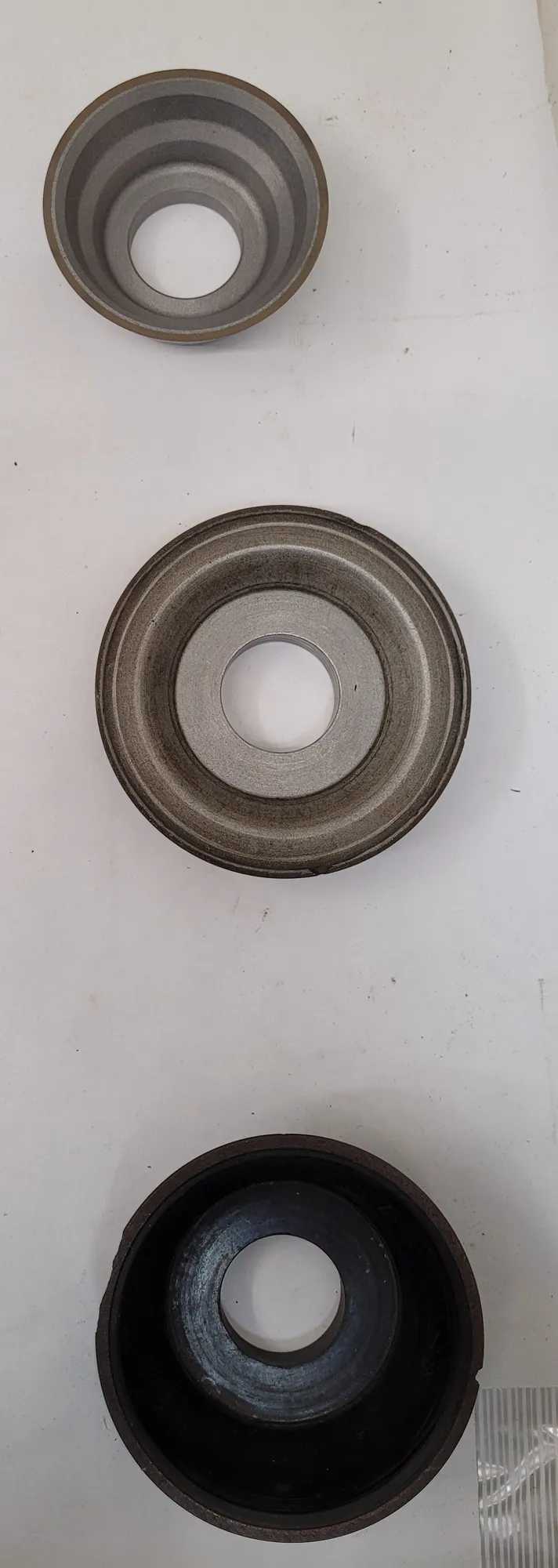 LOT OF 24 DIAMOND GRINDING WHEELS, 1/16" TO 1/2" THICKNESS RANGE - MACHINE TOOLING