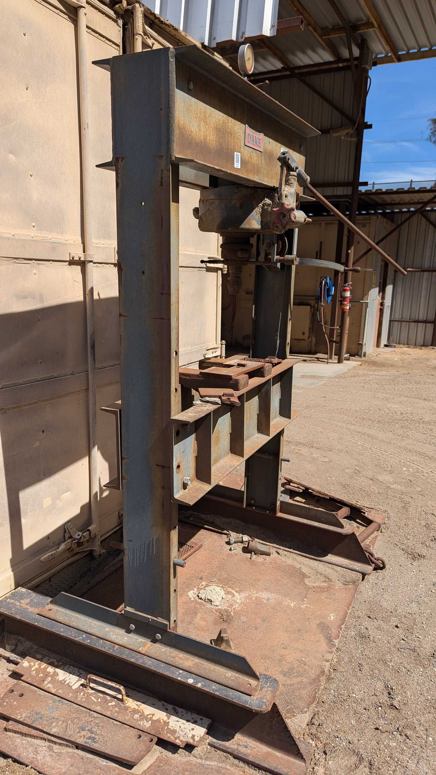DAKE 75-H HYDRAULIC H FRAME PRESS - HYDRAULIC PRESSES