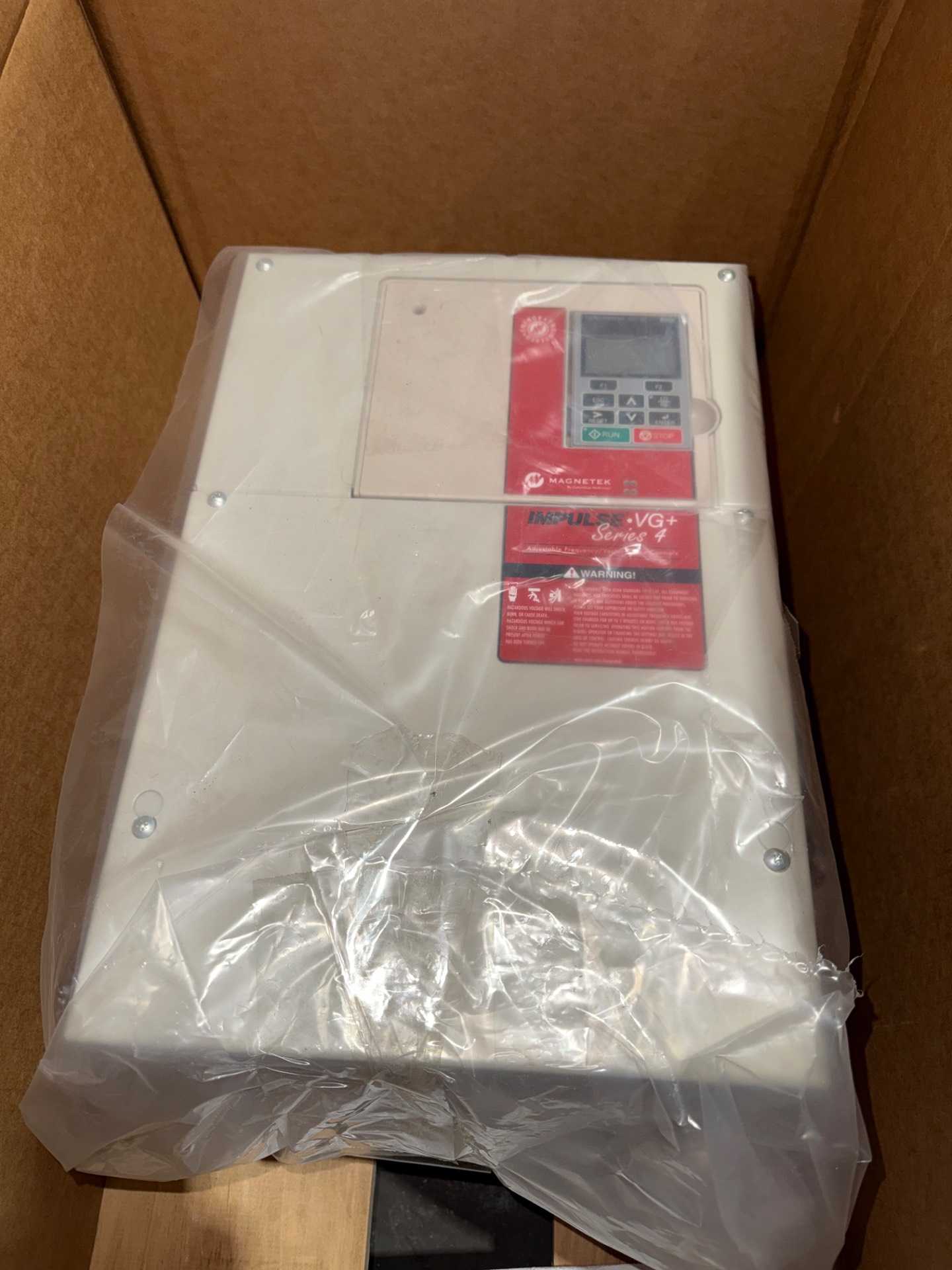 Yaskawa CIMR-AU5A0052AAA AC Variable Frequency Drive 500-600V, 52A, 3PH - AC VFD DRIVES