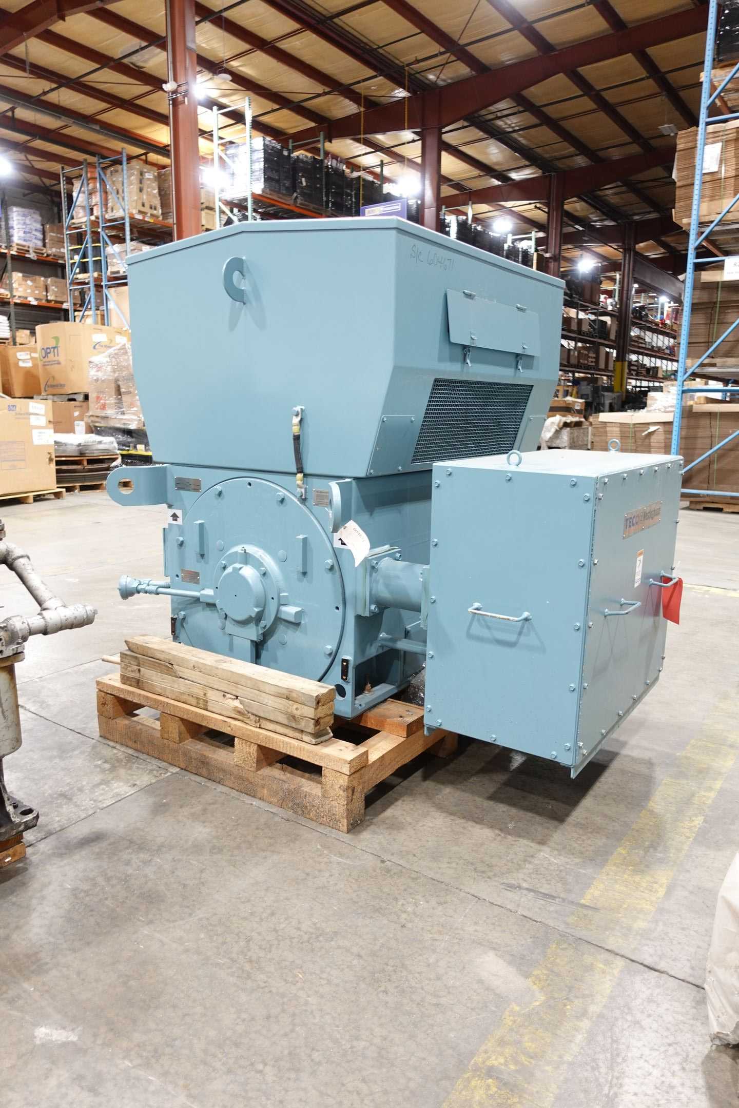 TECO WESTINGHOUSE 400 HP WORLD SERIES INDUCTION MOTOR - AC MOTOR