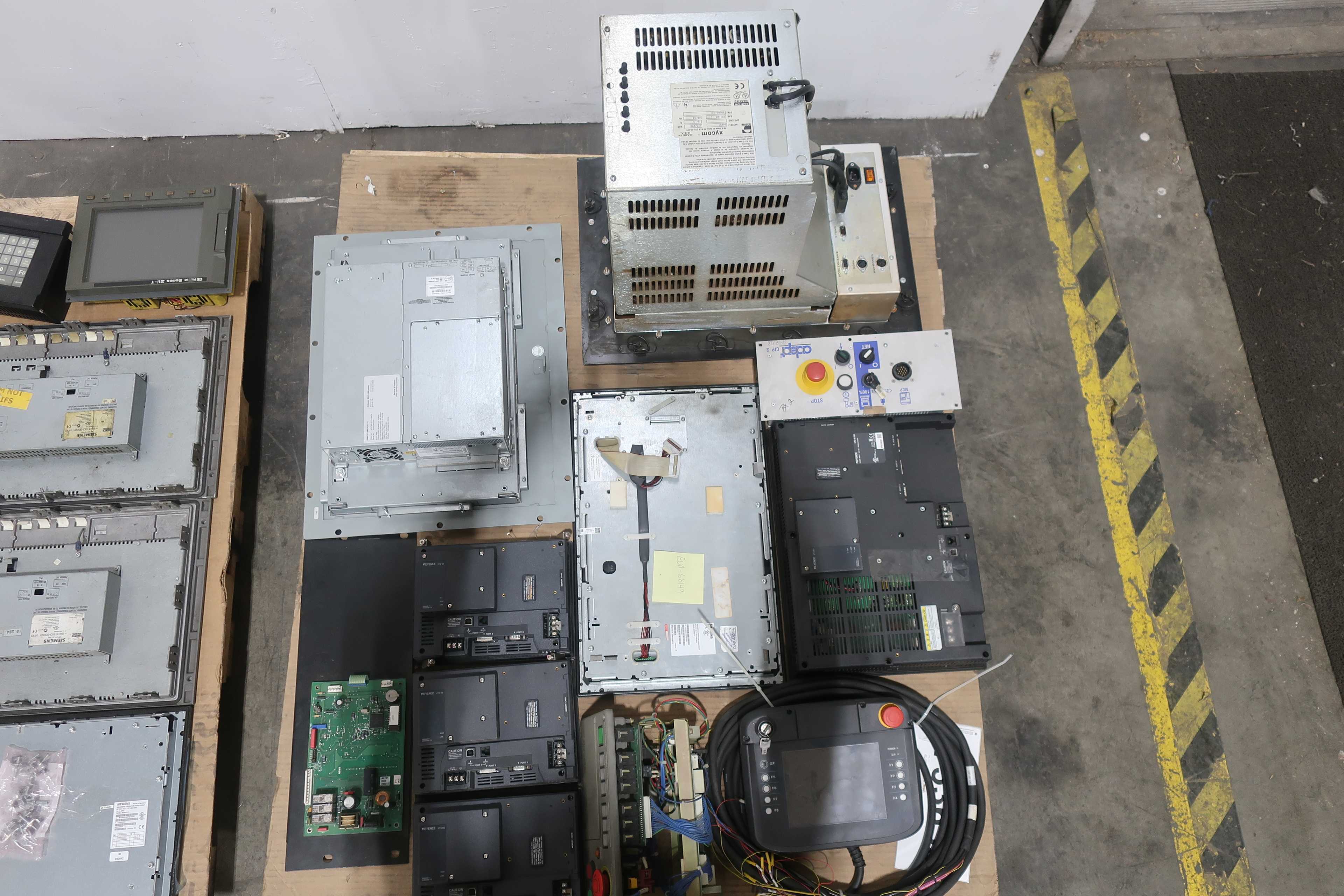 SKU 1733639 - 3 PALLETS OF ASSORTED INTERFACE PANELS For Sale | Aucto