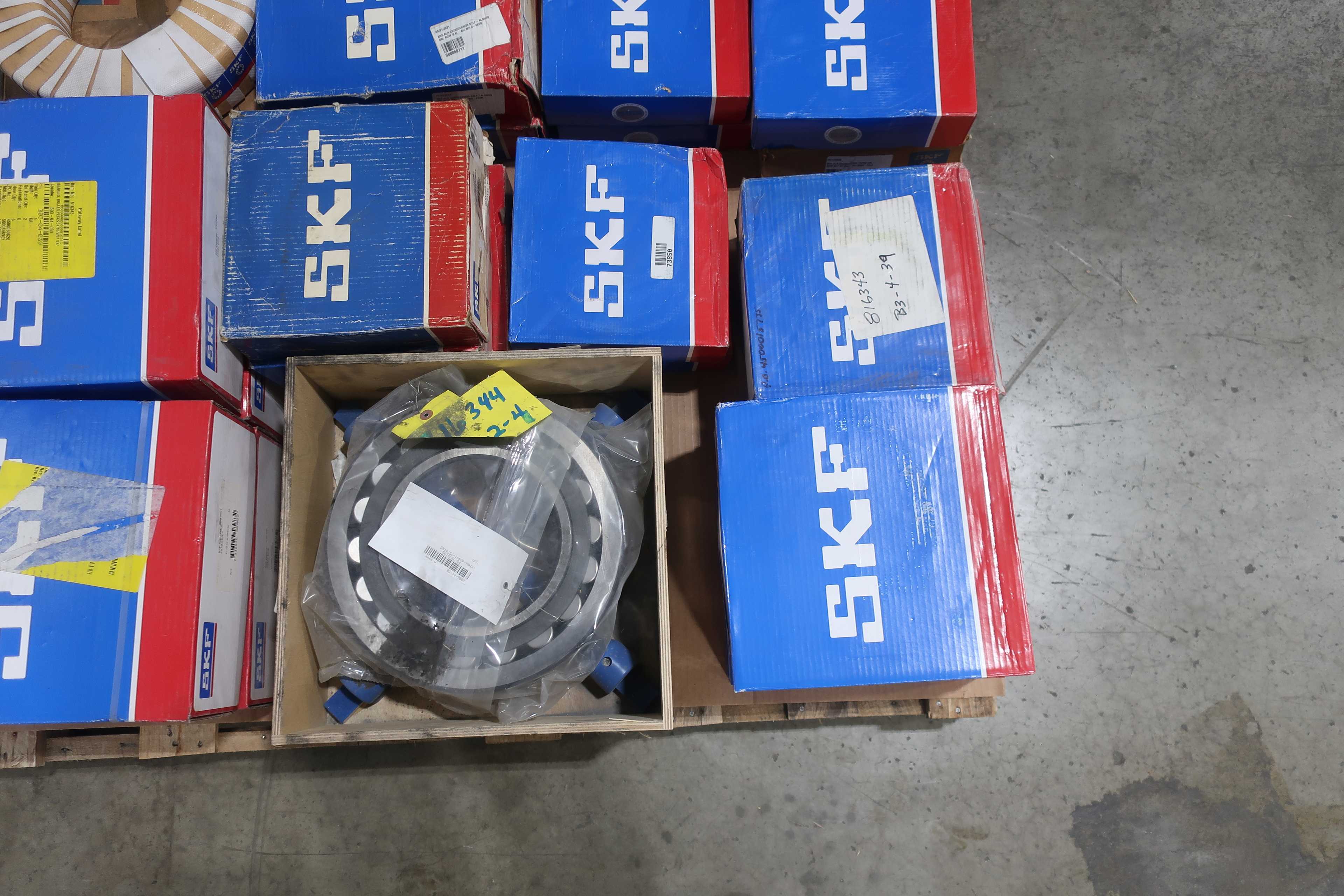 SKU 1749245 - PALLET OF ASSORTED SKF ROLLER BEARINGS - BEARINGS