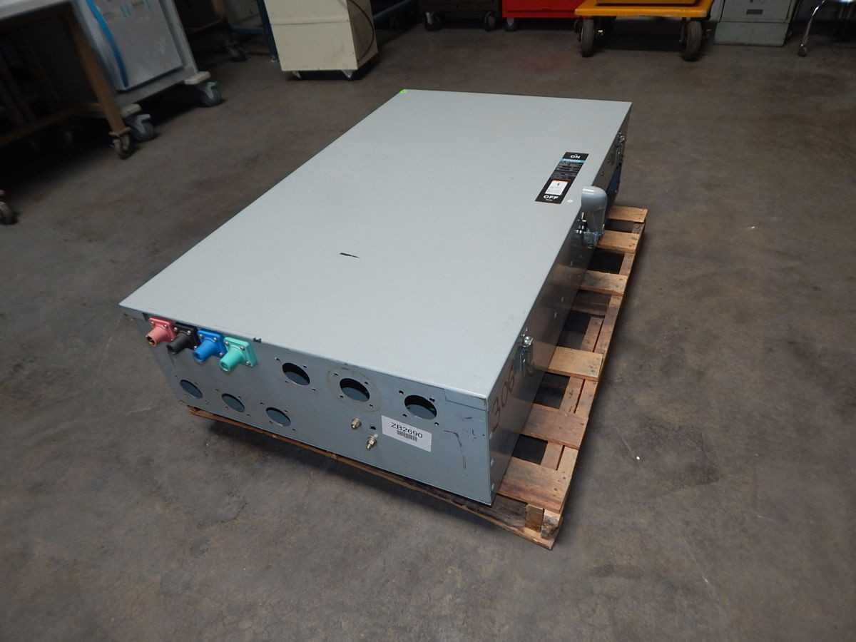 SIEMENS SN-428L DISCONNECT SWITCHES, 3-PHASE, 3-POLE, 1200 AMP RATING, 600 VAC OPERATION - SWITCHES
