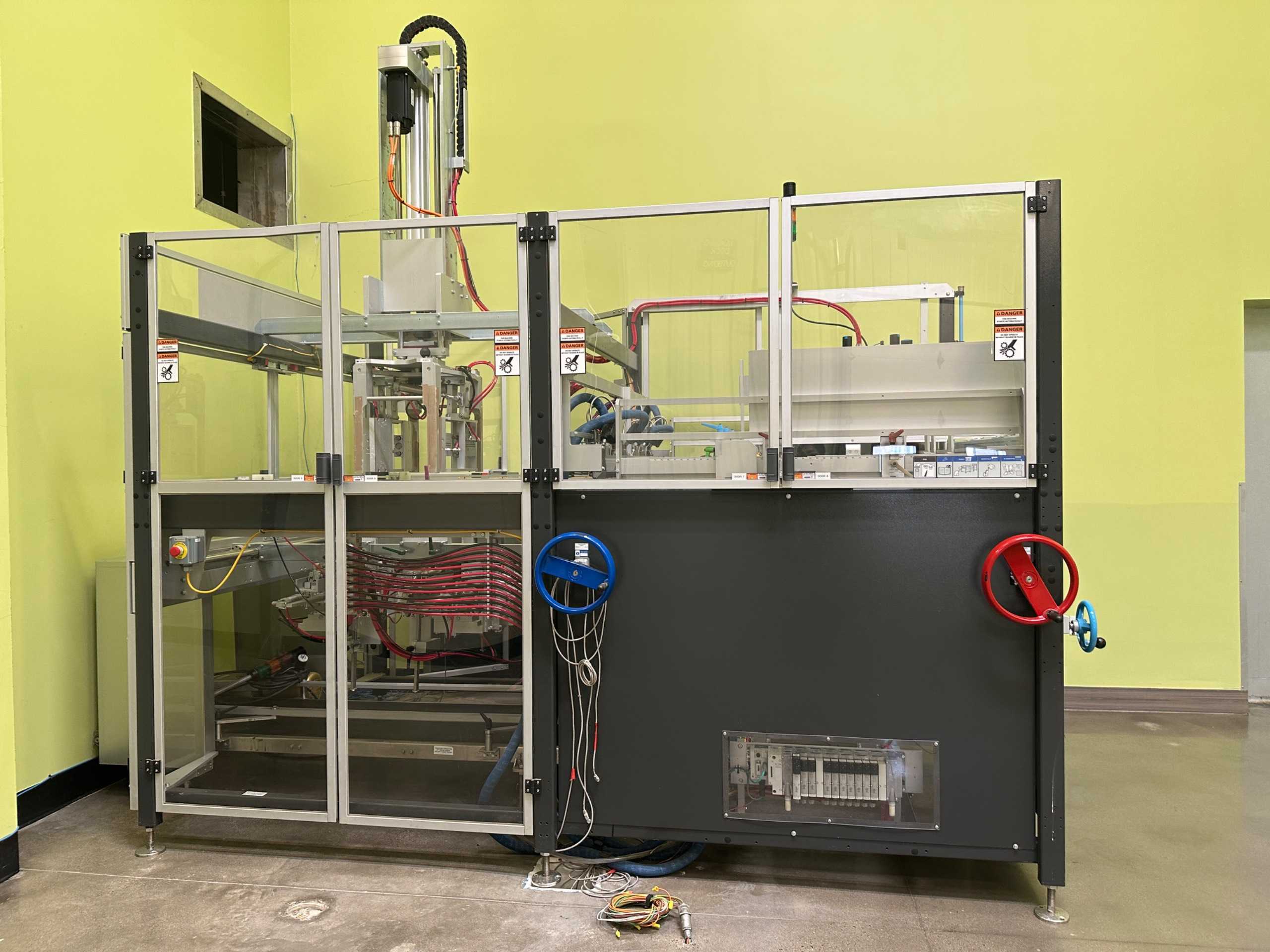 IPAK TF-200TQM CASE ERECTOR - PACKAGING