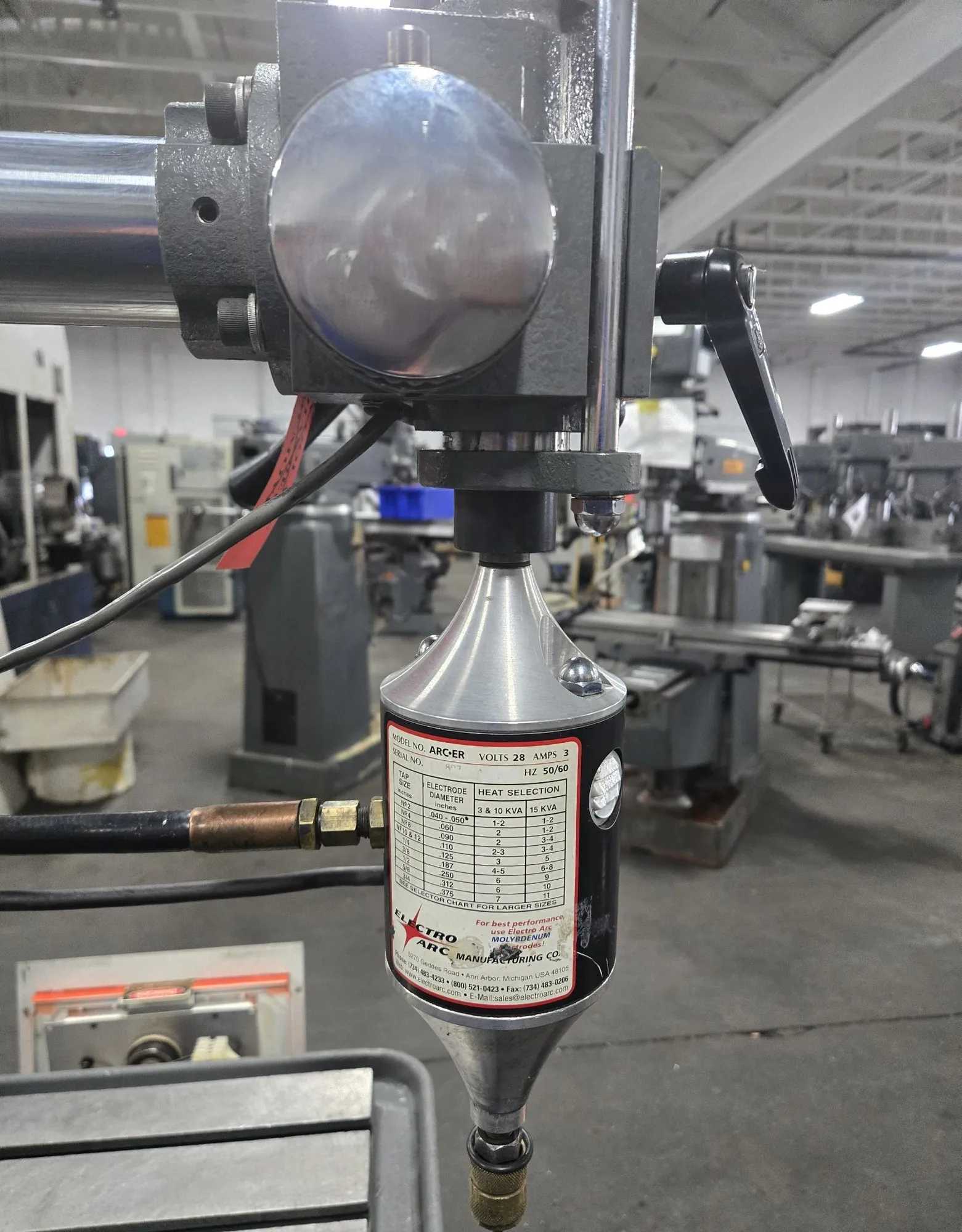 ELECTRO-ARC 25A/2SA TAP DISINTEGRATOR, 10 KVA, 220V/1PH, 26A, 60HZ, 18"X26" TABLE - EDM MACHINES