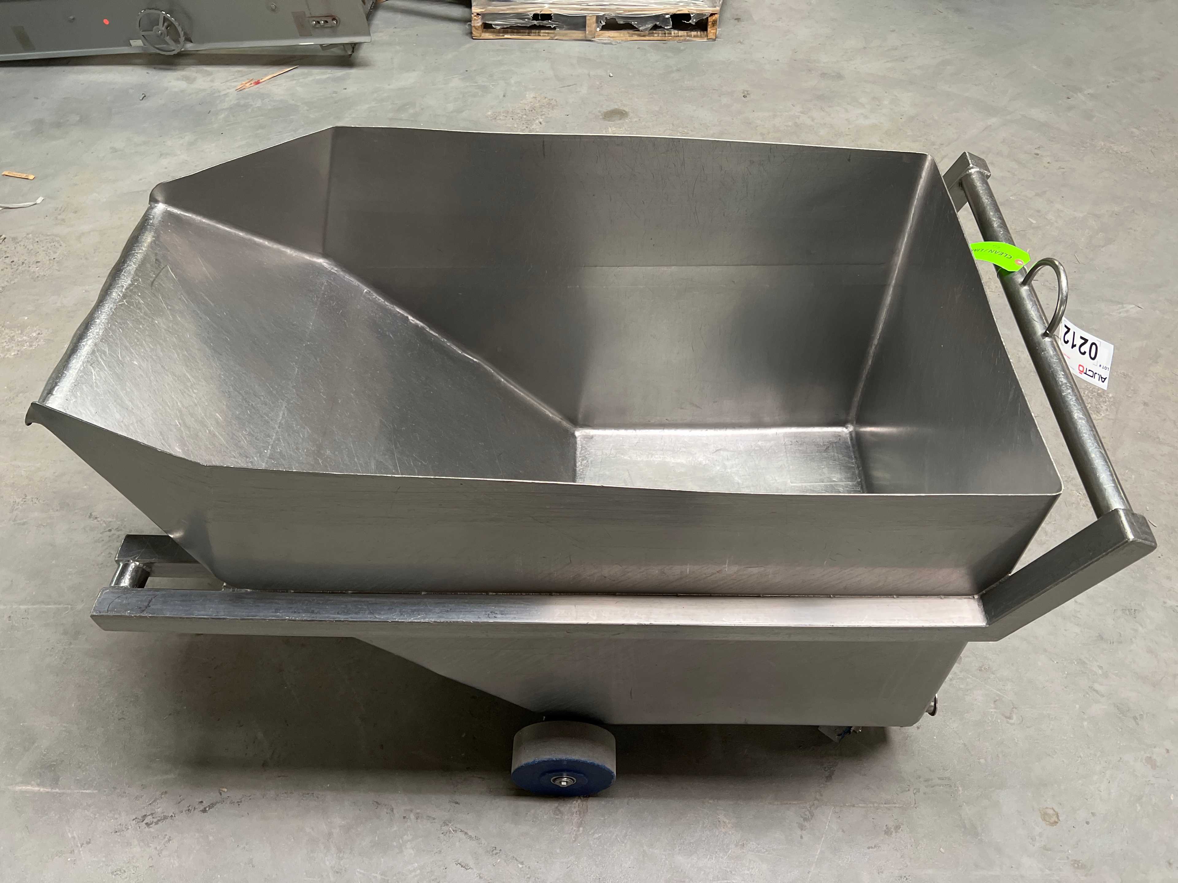 Stainless Steel Dump Cart Hopper - ROLLING CARTS