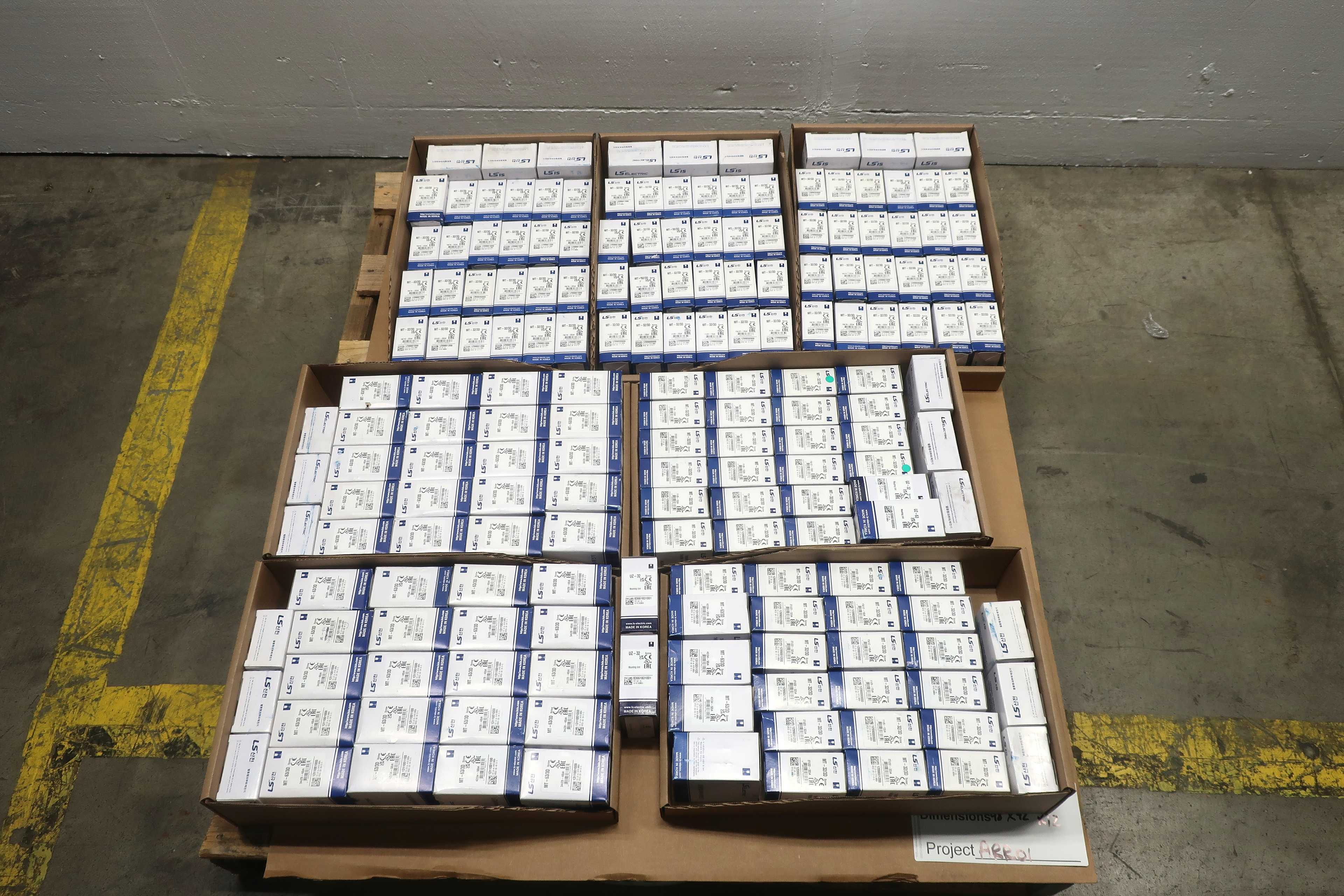 1 PALLET OF THERMAL OVERLOAD RELAYS AND MOUNTING UNITS - ELECTRICAL RELAYS