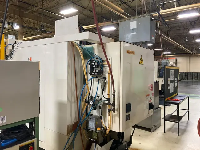 2003 TOYOSK TVT301S VERTICAL MACHINING CENTER - undefined