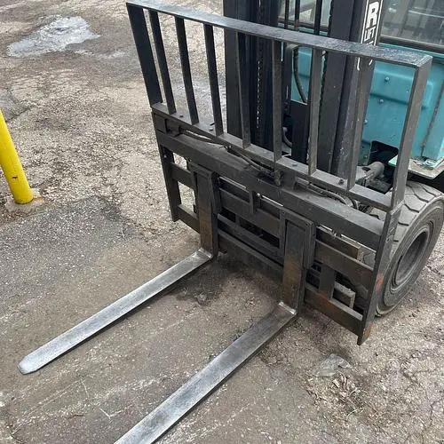 CLARK GPX25 SIT-DOWN FORKLIFT - undefined