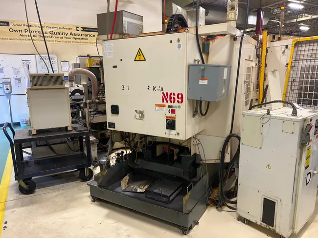 2004 TOYOSK TVT301S VERTICAL MACHINING CENTER - undefined