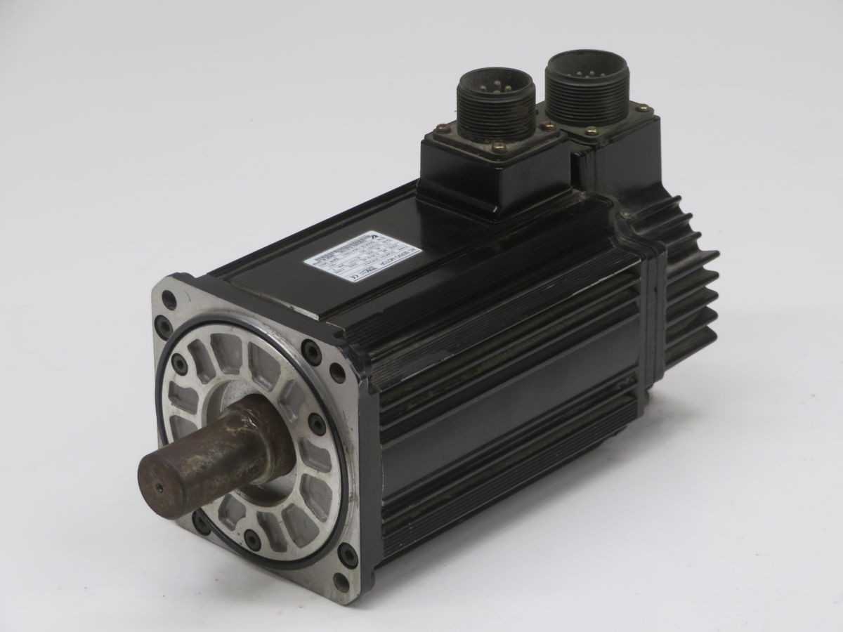 YASKAWA SGMSH-20A2A21 SERVO MOTOR, 2000W POWER, 6.36 N-M TORQUE, 3000 RPM SPEED, 17-BIT ENCODER, IP67/IP65 PROTECTION - SERVO