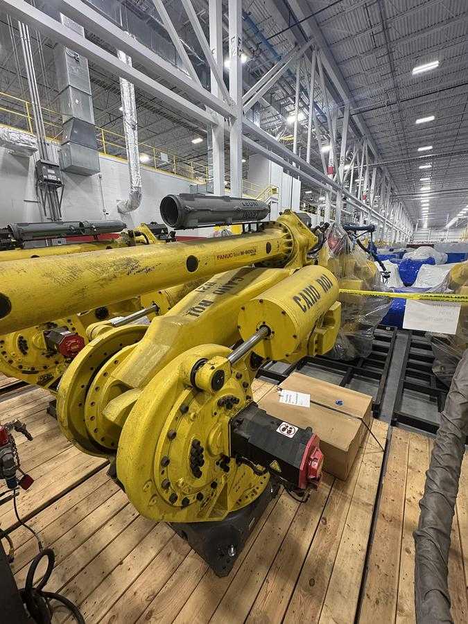 2011 FANUC M-900IA/400L ARTICULATED ROBOT, 400KG PAYLOAD, 3625MM REACH, R-30IA CONTROL - ARTICULATED ROBOTS