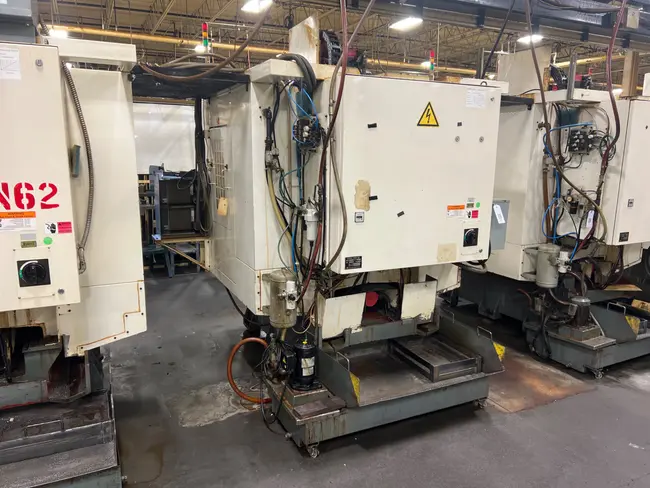 2002 TOYOSK TVT301S VERTICAL MACHINING CENTER - undefined
