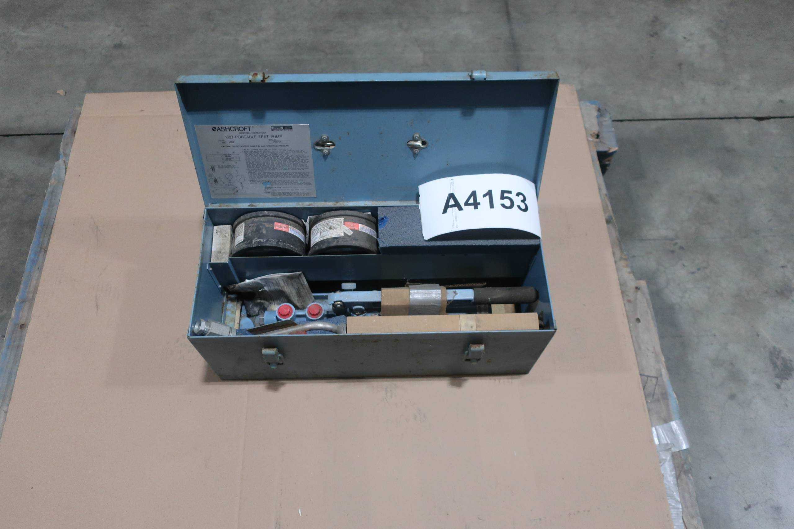 LOT OF 1 ASHCROFT 1327 PORTABLE PUMP - PUMPS