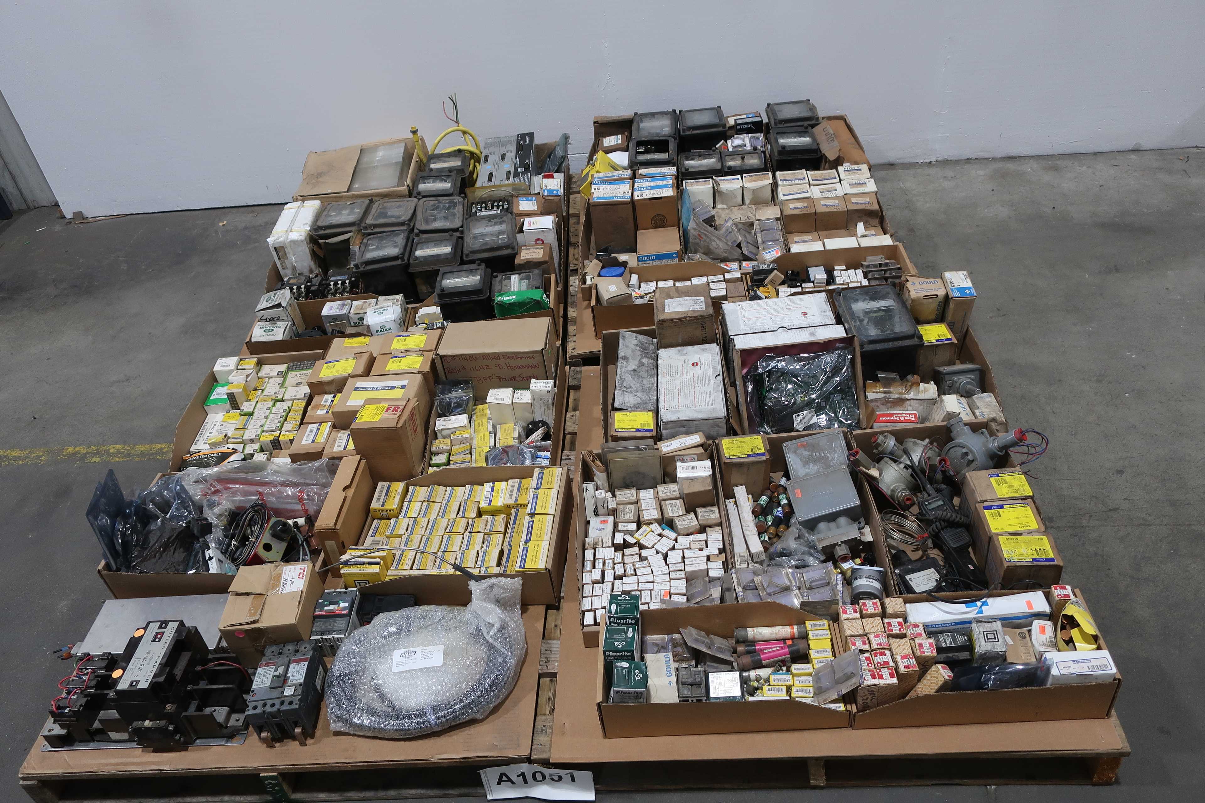 4 PALLETS OF ASSORTED ELECTRICAL AND CONTROLS - AUTOMATION & CONTROLS