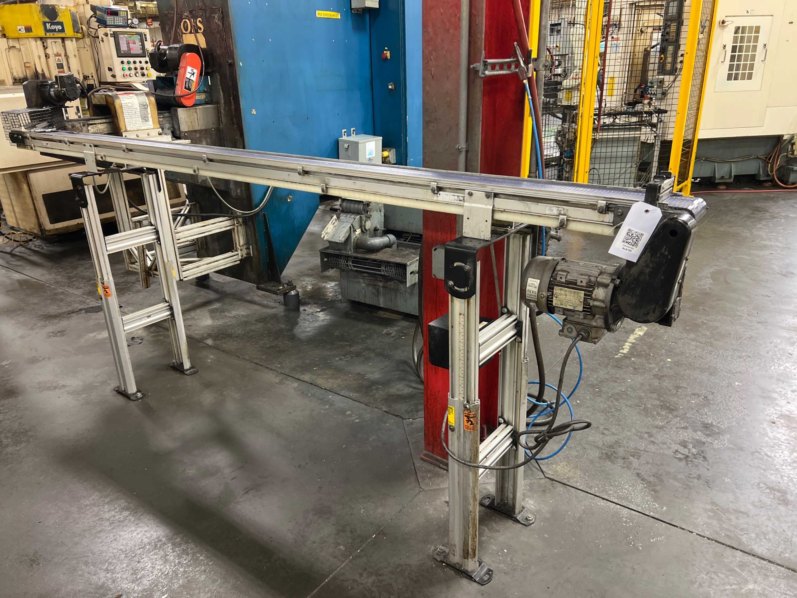 DORNER 2200 SERIES ADJUSTABLE POWER BELT CONVEYOR - BELT CONVEYOR