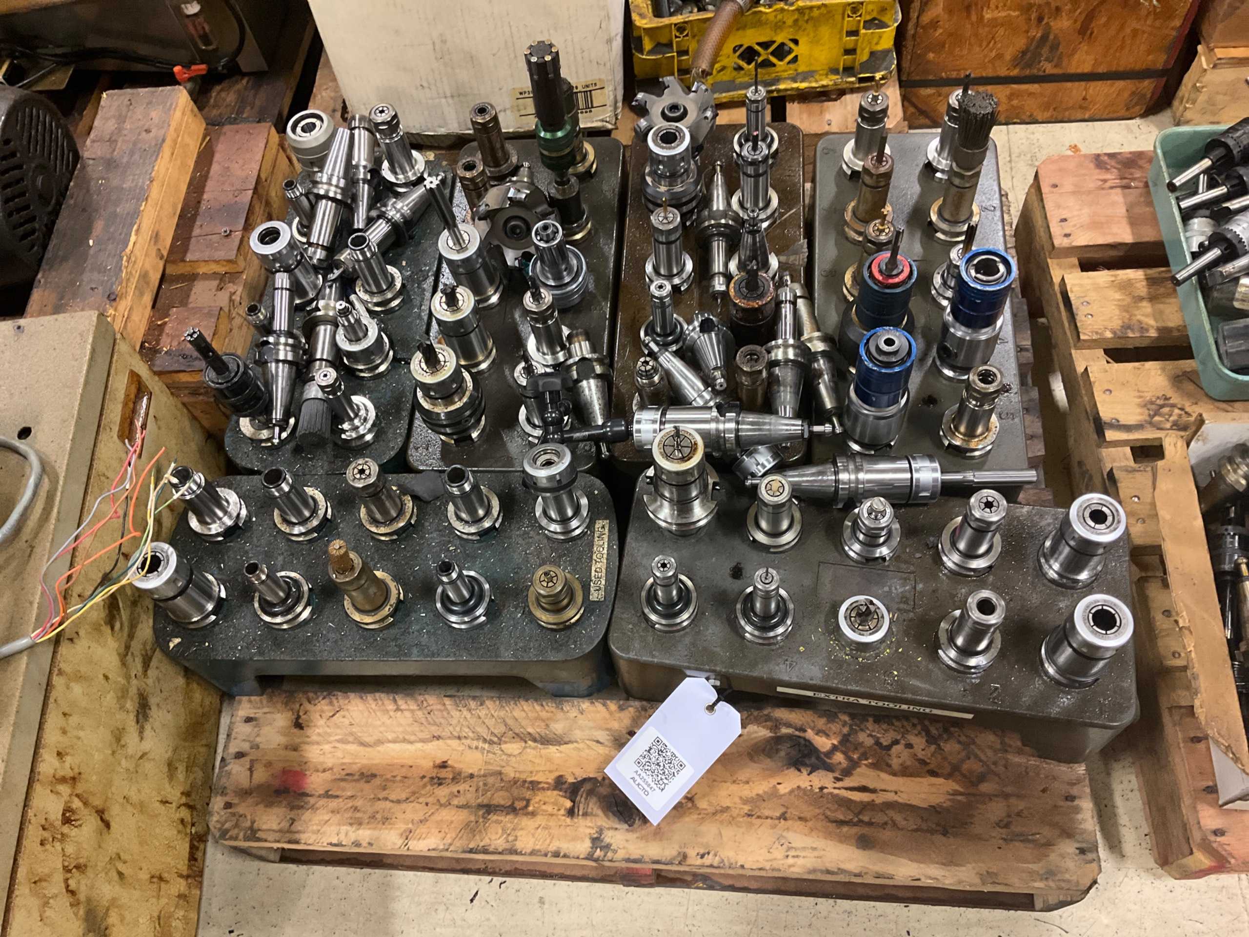 BULK QTY OF CNC SPINDLES - CNC MACHINING CENTER PARTS