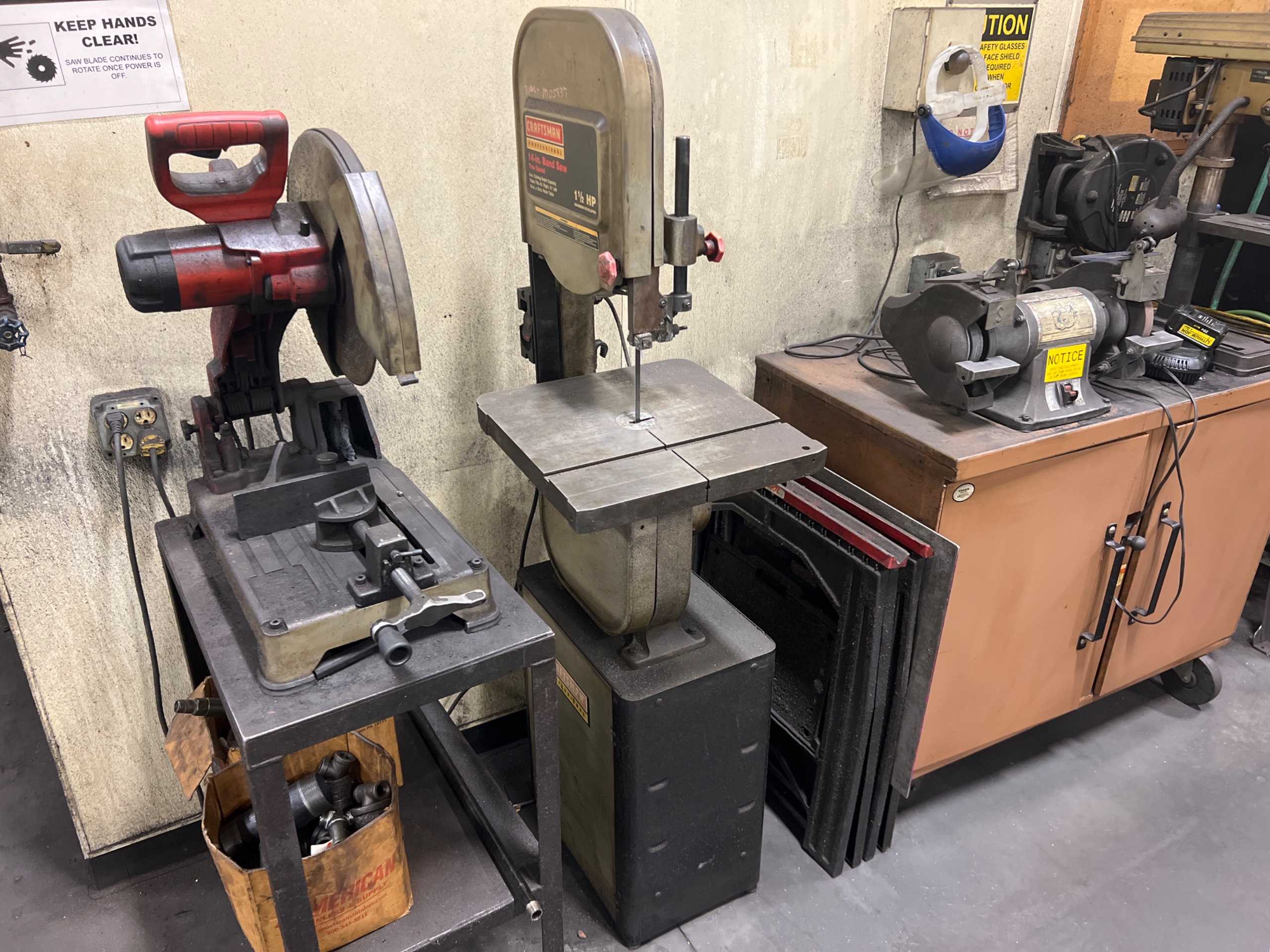 CRAFTSMAN PROFESSIONAL 14" VERTICAL BAND SAW - VERTICAL BAND SAWS