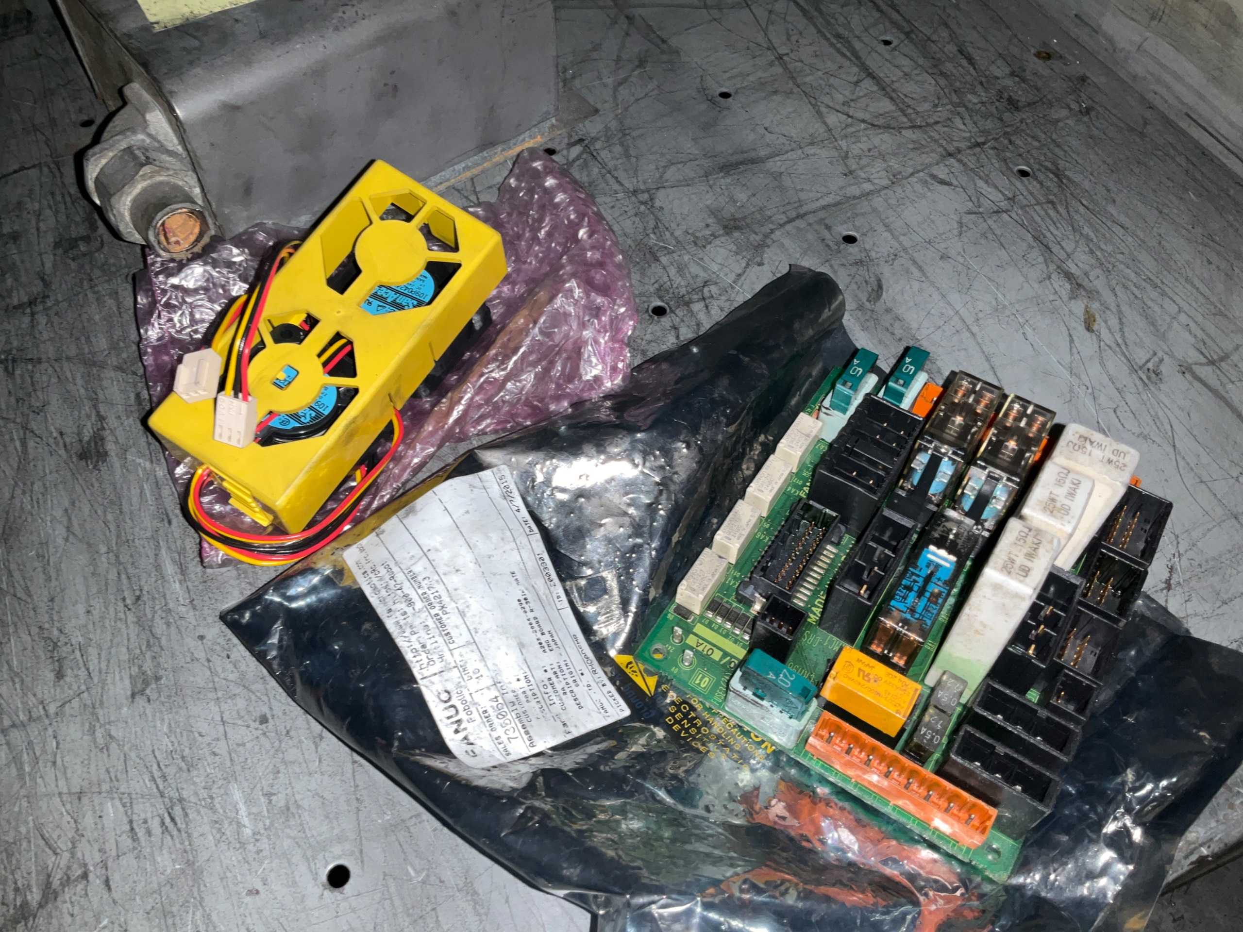 BULK QTY OF INDUSTRIAL PARTS - INDUSTRIAL PARTS