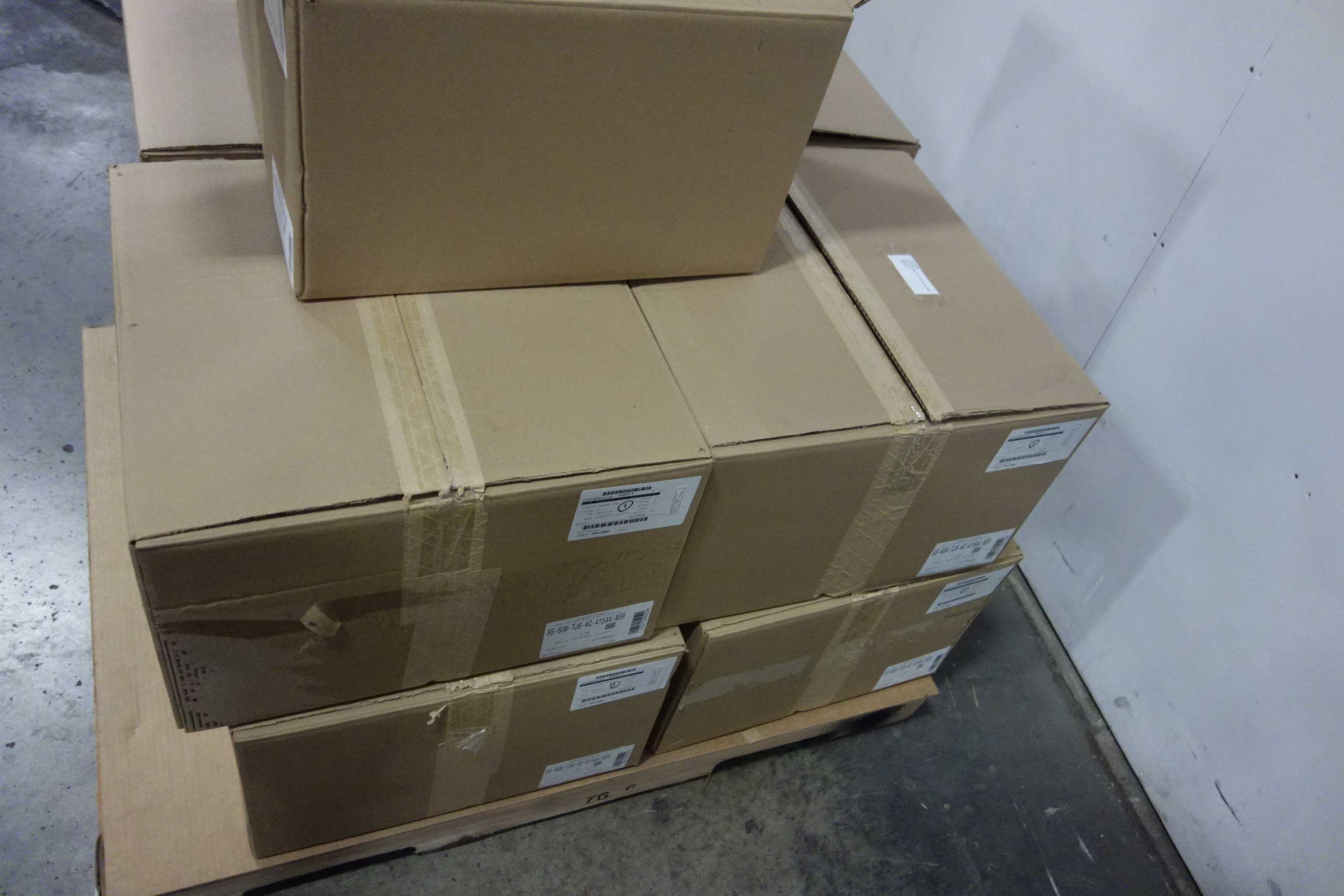 BULK QTY OF VALVES - VALVES