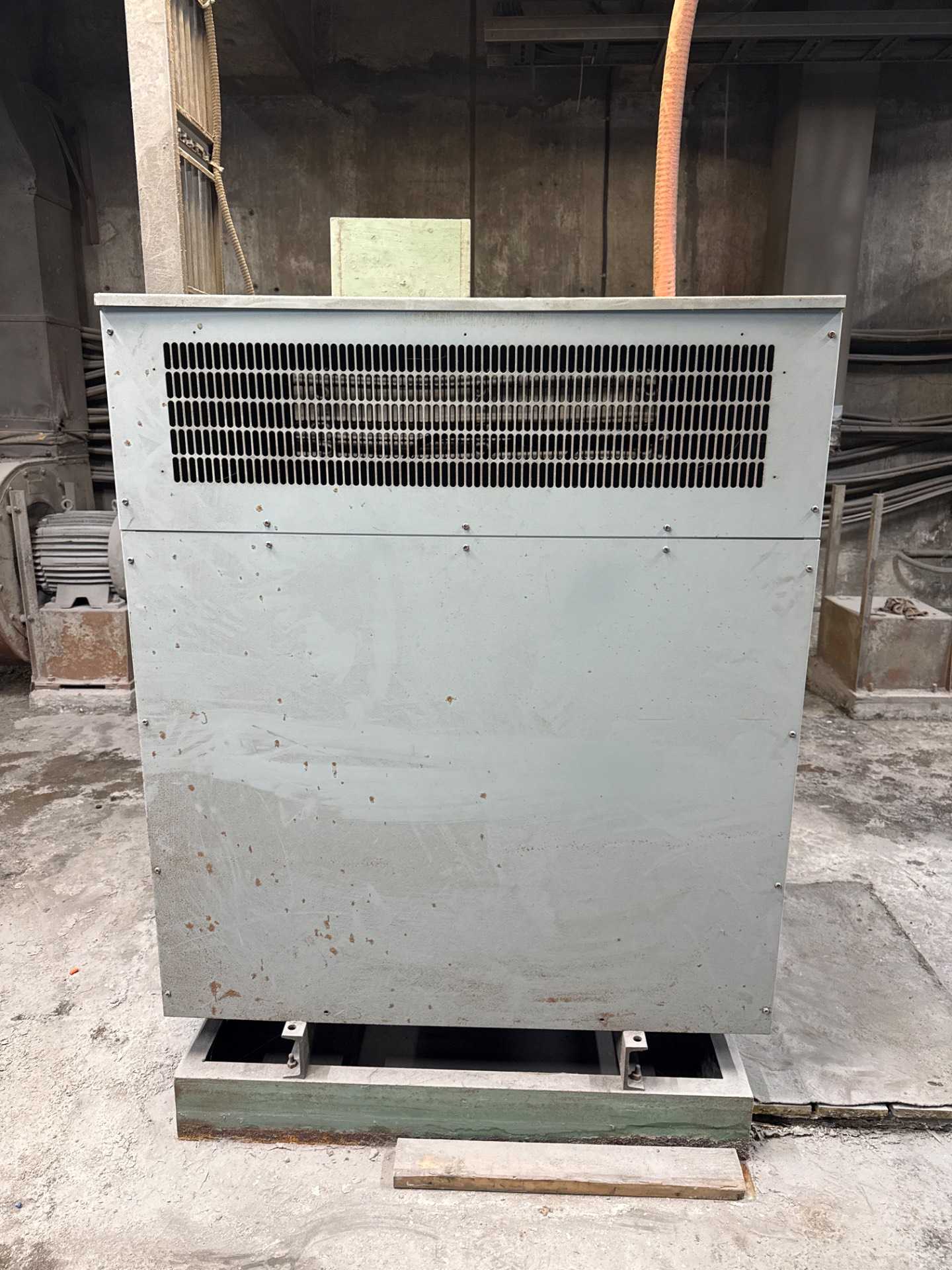 Hammond Manufacturing D440QGM 440 kVA Dry Transformer - DRY TRANSFORMERS