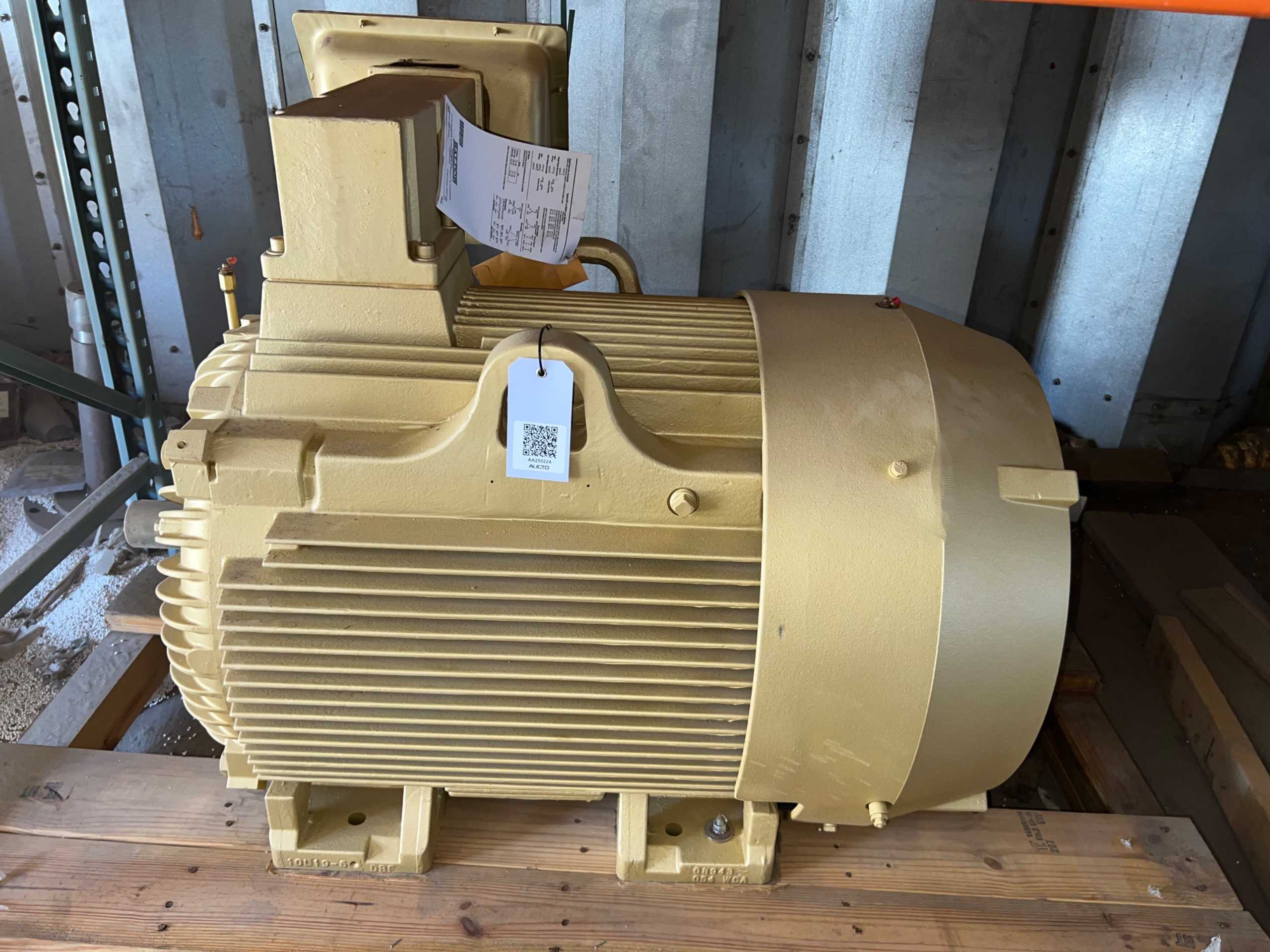 BALDOR EM4413T-4 AC MOTOR - AC MOTOR