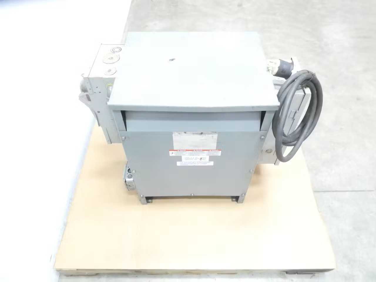 SKU 1729551 - SQUARE D 15T2F 32749-28212-0.11 3PH 15HP 480V-AC 220V-AC VOLTAGE TRANSFORMER - POWER TRANSFORMERS