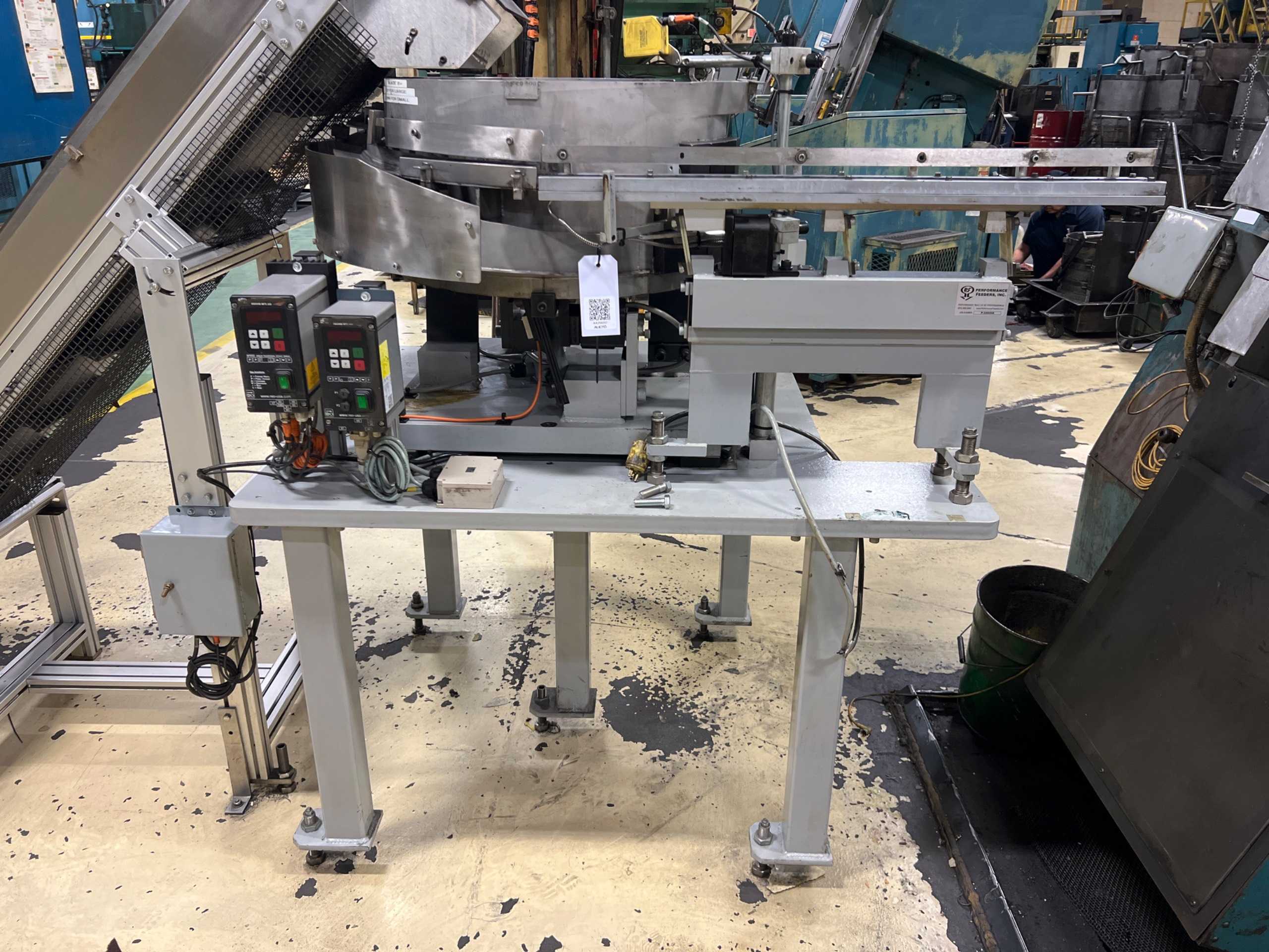 PERFORMANCE FEEDERS FEEDER - FEEDERS