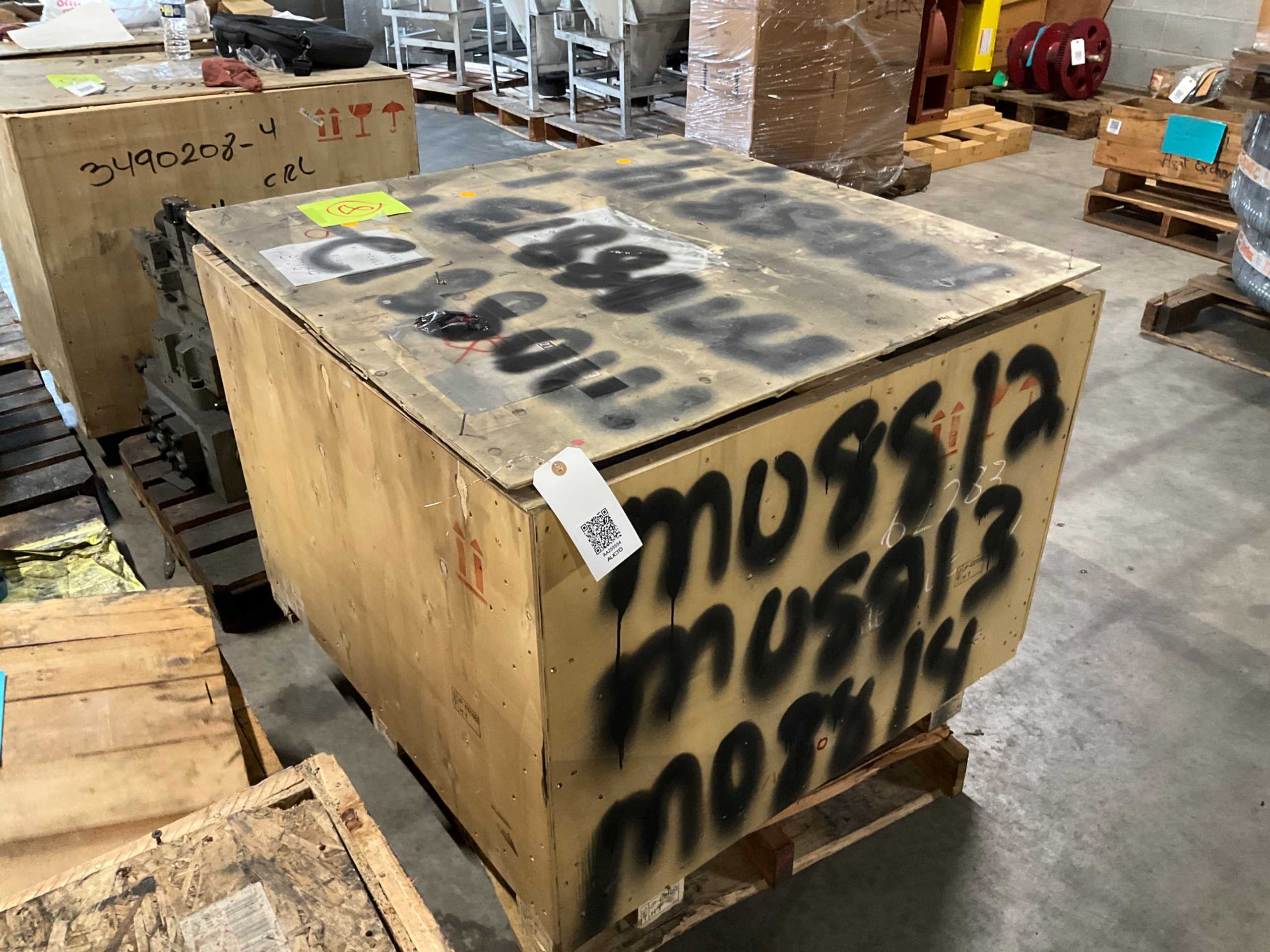 BULK QTY OF PRESS PARTS - PRESS BRAKE TOOLING