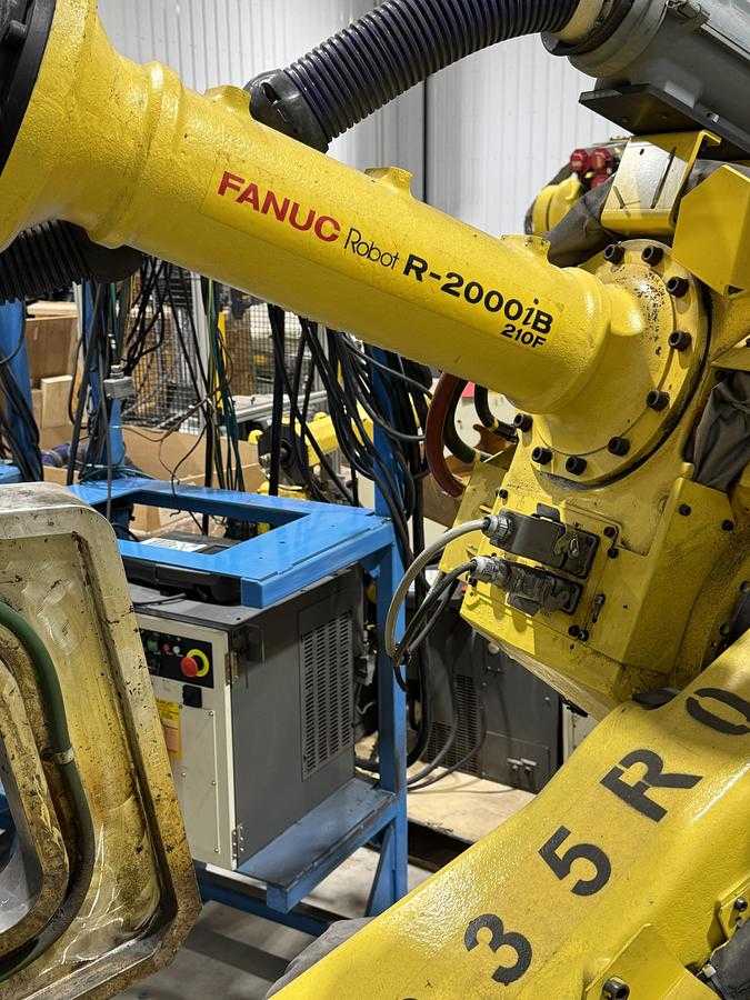 2013 FANUC R-2000IB/210F ARTICULATED ROBOT, 210KG PAYLOAD, 2655MM REACH, R-30IA CONTROL - ARTICULATED ROBOTS