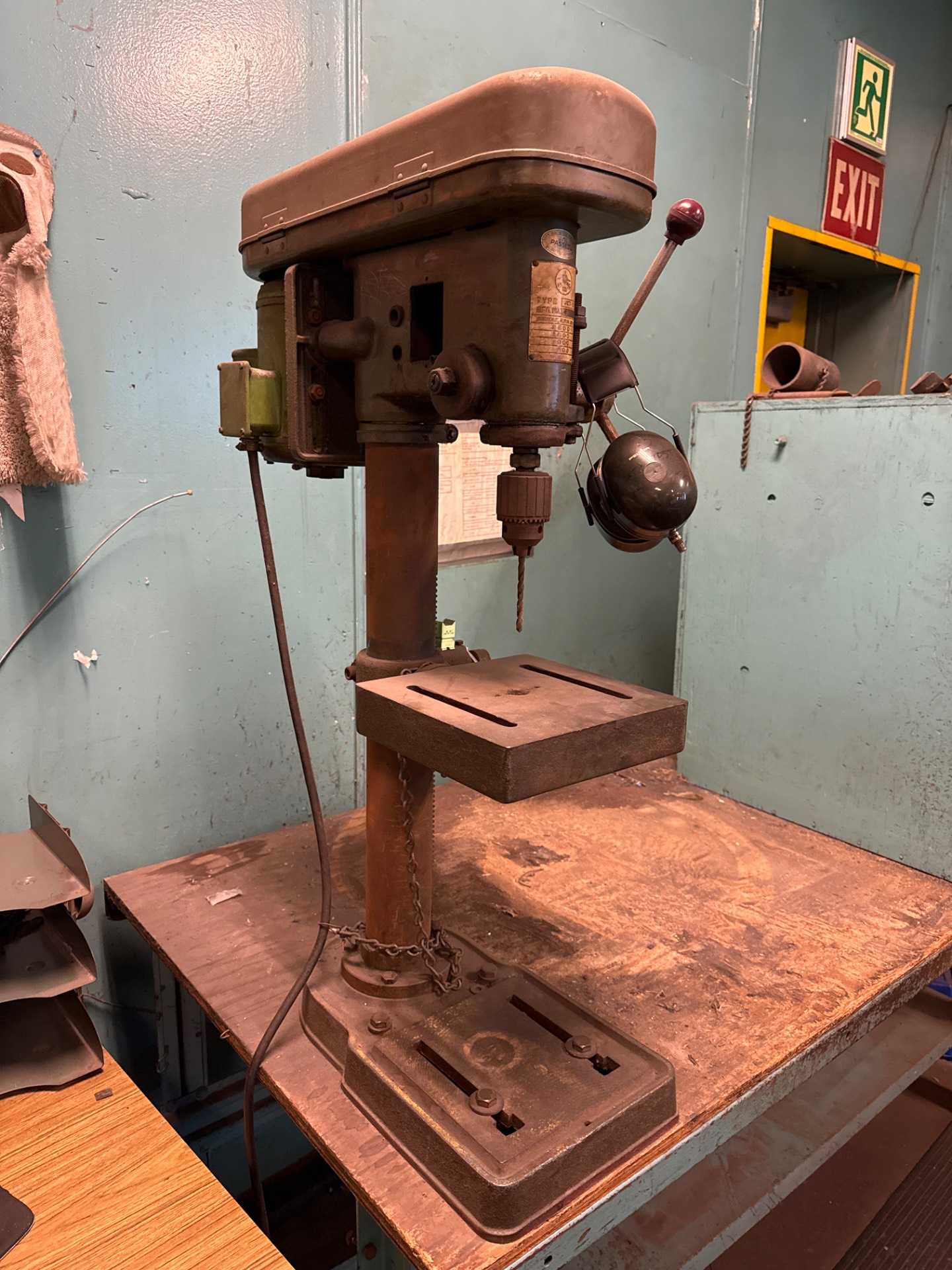 Jet JET-13R Upright Drill Press, 9.5 x 9.5 in Table, 2800 RPM, 0.5 HP - UPRIGHT DRILL PRESSES