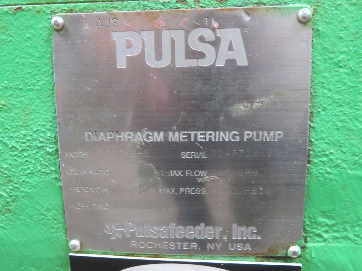 PULSA 7660-S-E METERING PUMP, 1.5 HP PWR, 230/460 V VOLT, 2.2 A AMP, 3-PHASE, 316 SS WETTED PARTS - METERING PUMP