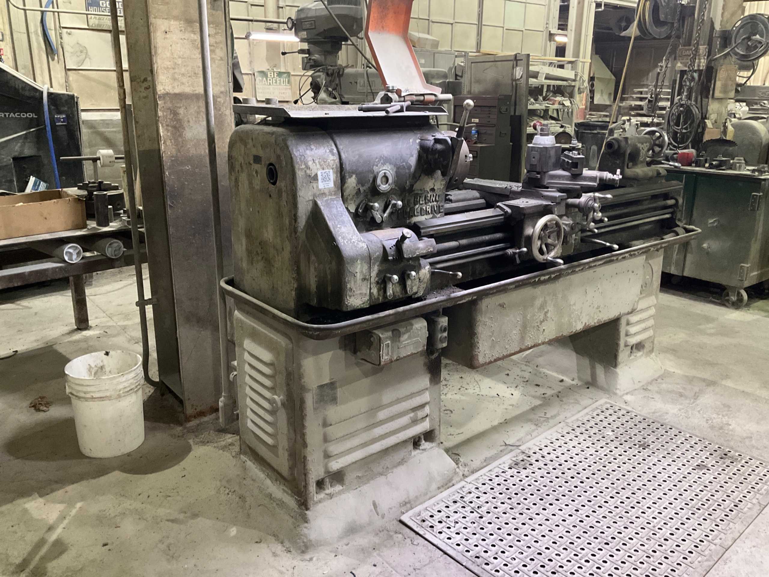LEBLOND DUAL DRIVE MANUAL LATHE - MANUAL LATHES