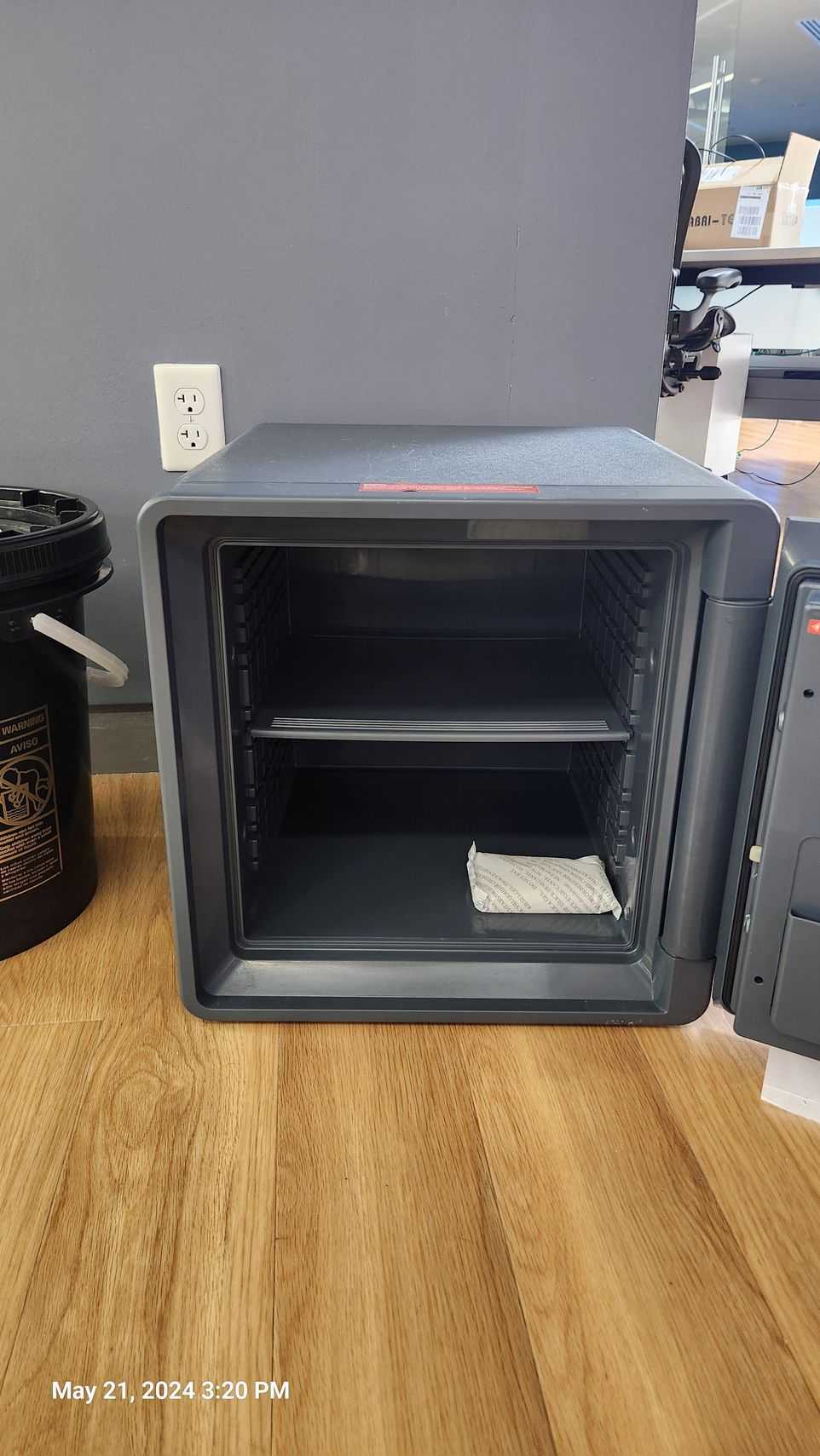 FIRST ALERT SAFE - SHOP EQUIPMENT
