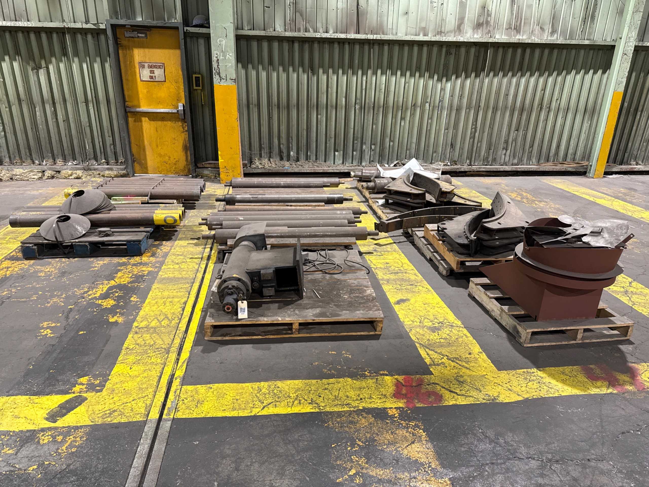 BULK QTY OF INDUSTRIAL PARTS - INDUSTRIAL PARTS