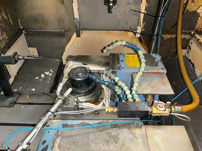 2003 TOYOSK TVT301S VERTICAL MACHINING CENTER - undefined