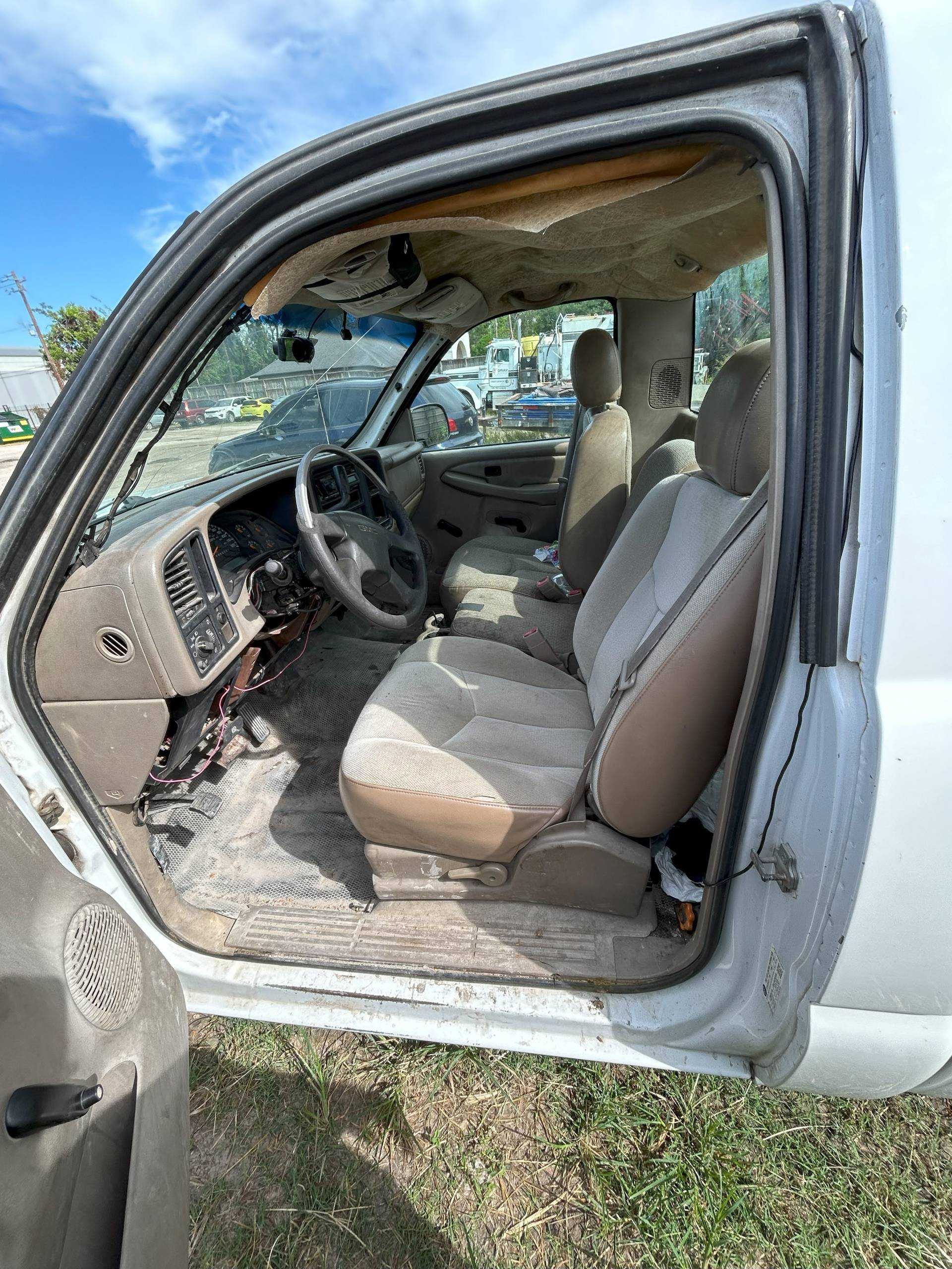 2006 GMC SIERRA 1500 PICKUP TRUCK - PICKUP TRUCKS