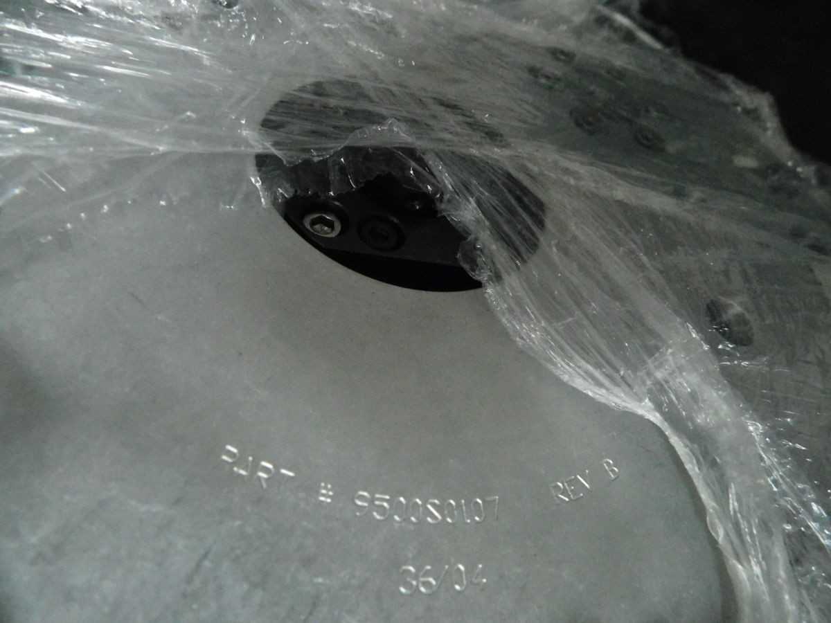 GENMARK 9500S0107 4S0904334 2LA100474 ROBOT, ATMOSPHERIC WAFER HANDLING, HIGH PRECISION - ROBOT PARTS