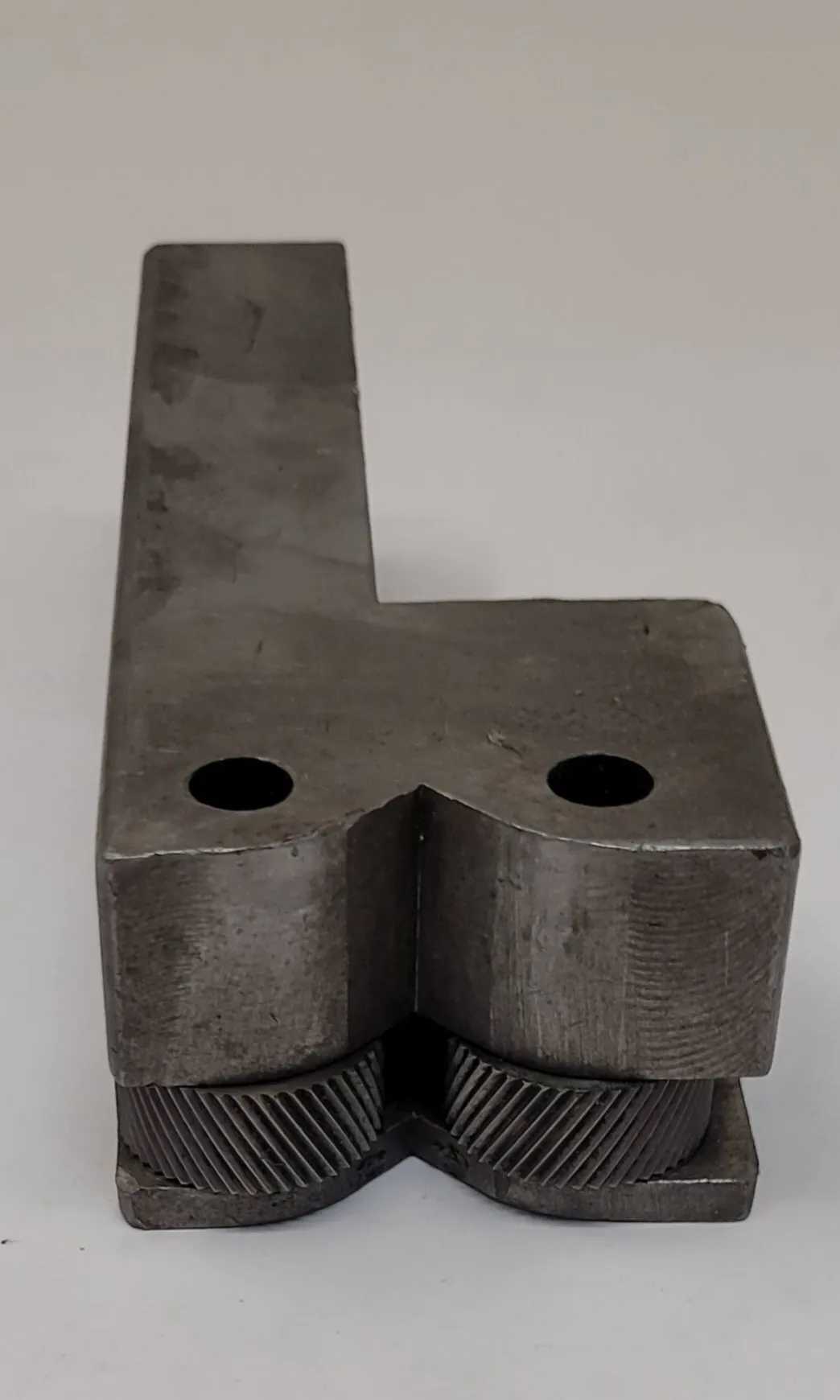 90-DEGREE LATHE KNURLING TOOL, 2 WHEELS, 5" L X 2" W X 1-3/8" D - MACHINE TOOLING