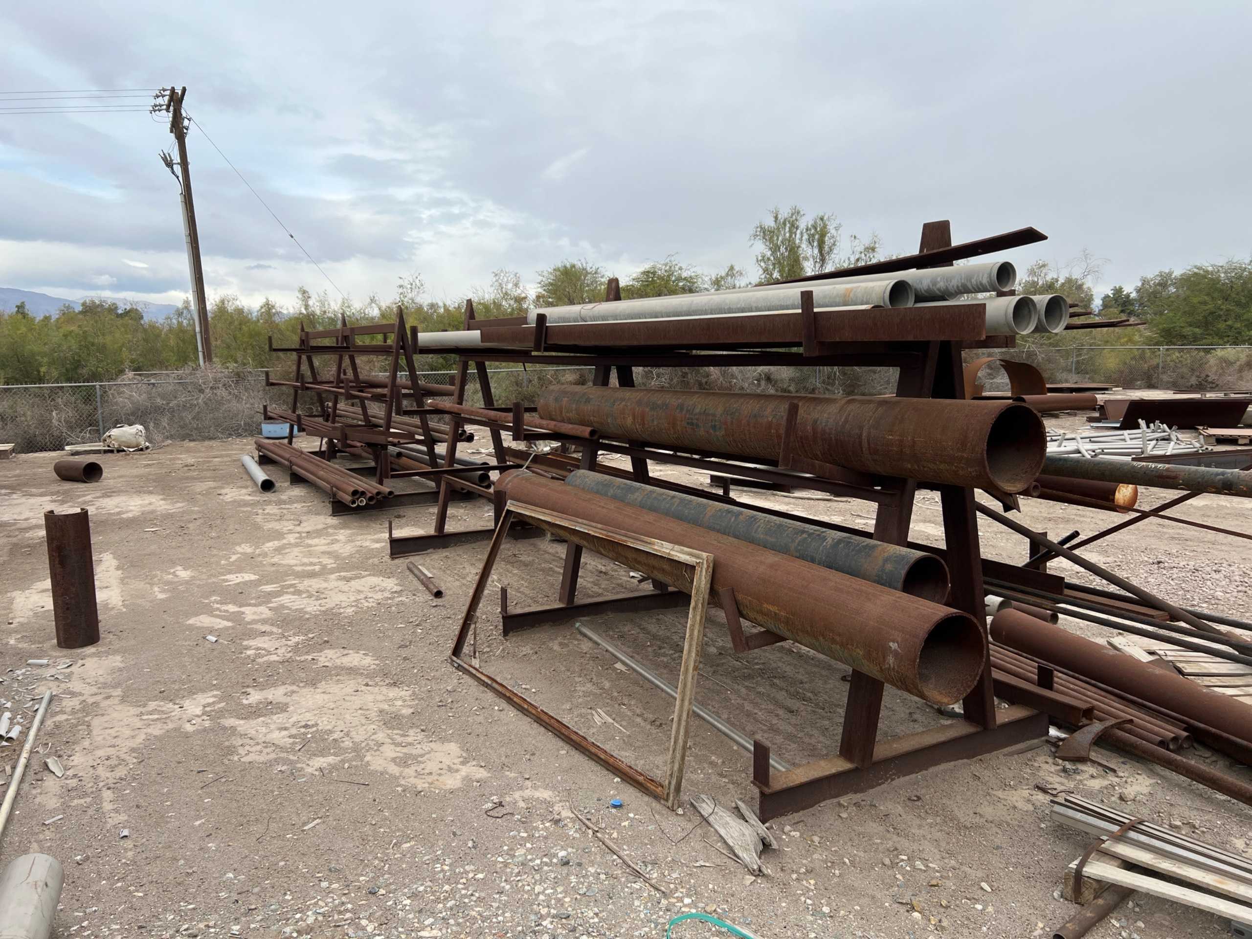 CONTENTS OF CAGE INCLUDING  STAINLESS & STEEL STOCK - INDUSTRIAL PARTS