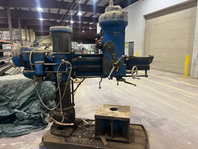 AMERICAN RADIAL ARM DRILLING MACHINE - undefined
