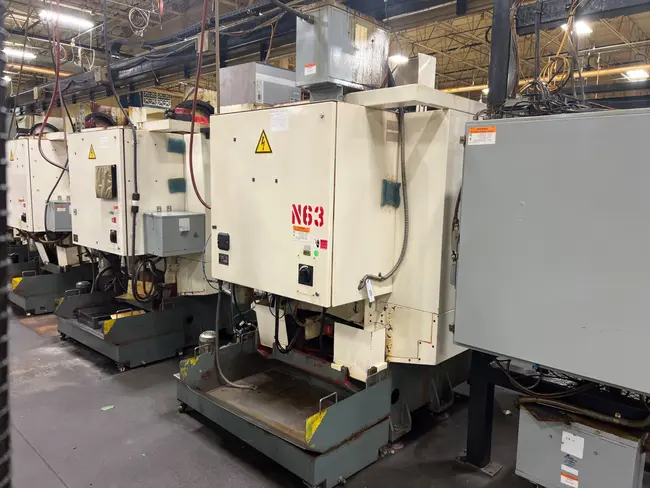 2003 TOYOSK TVT301S VERTICAL MACHINING CENTER - undefined